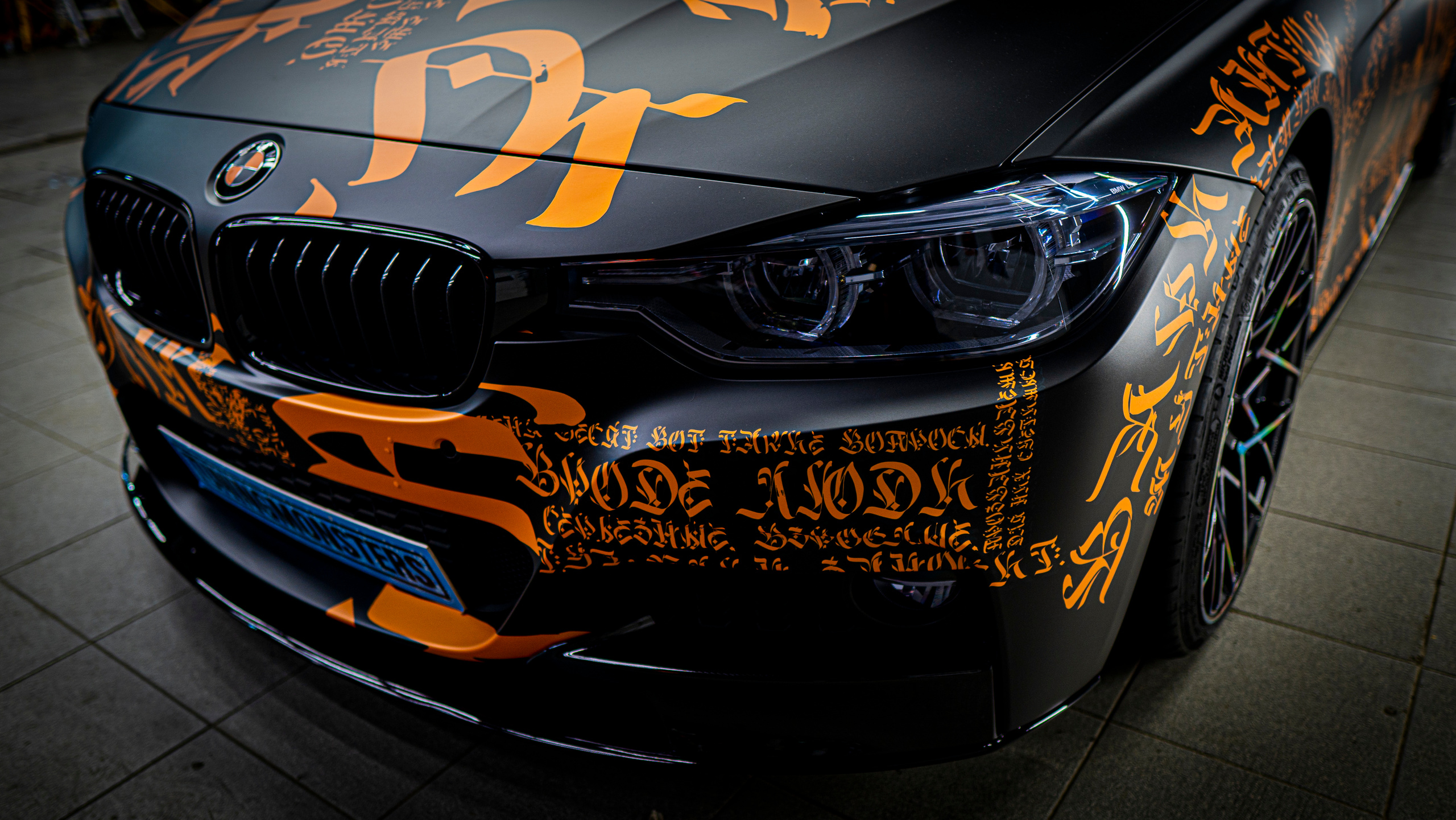 Винилография на BMW 3 F30. Студия дизайна и оклейки авто Barmaley Design