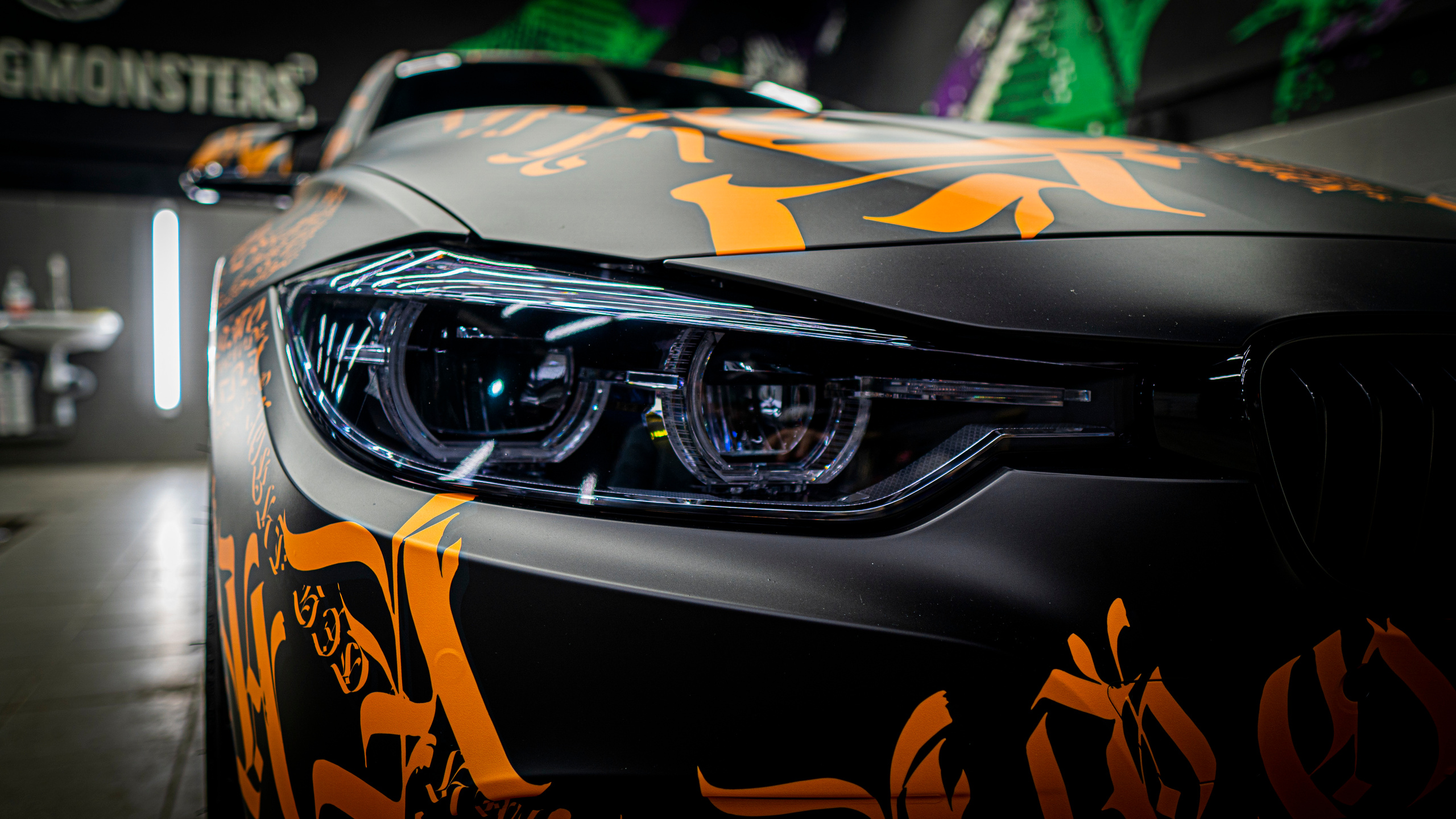 Винилография на BMW 3 F30. Студия дизайна и оклейки авто Barmaley Design