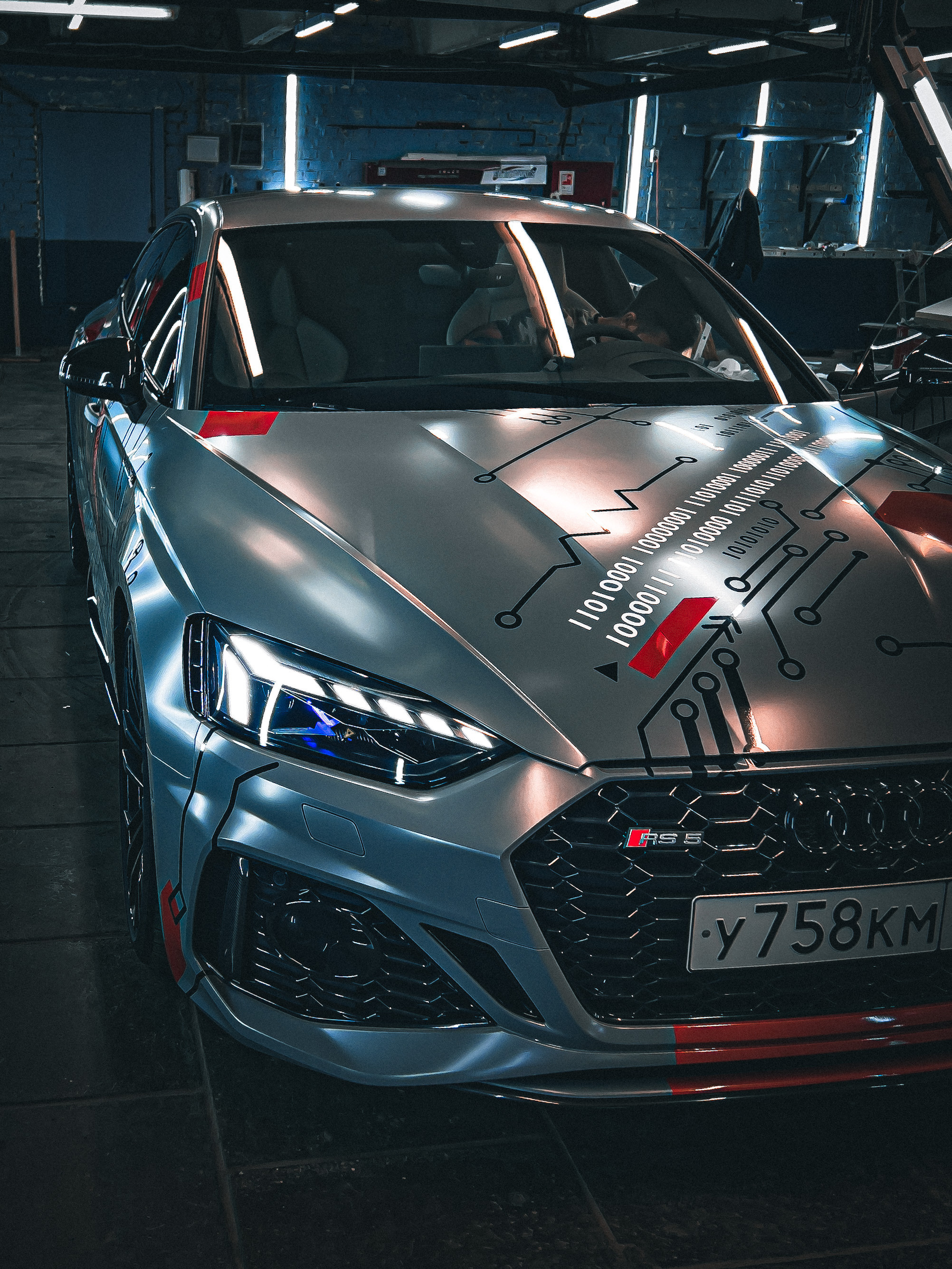 Винилография на Audi RS5. Студия дизайна и оклейки авто Barmaley Design