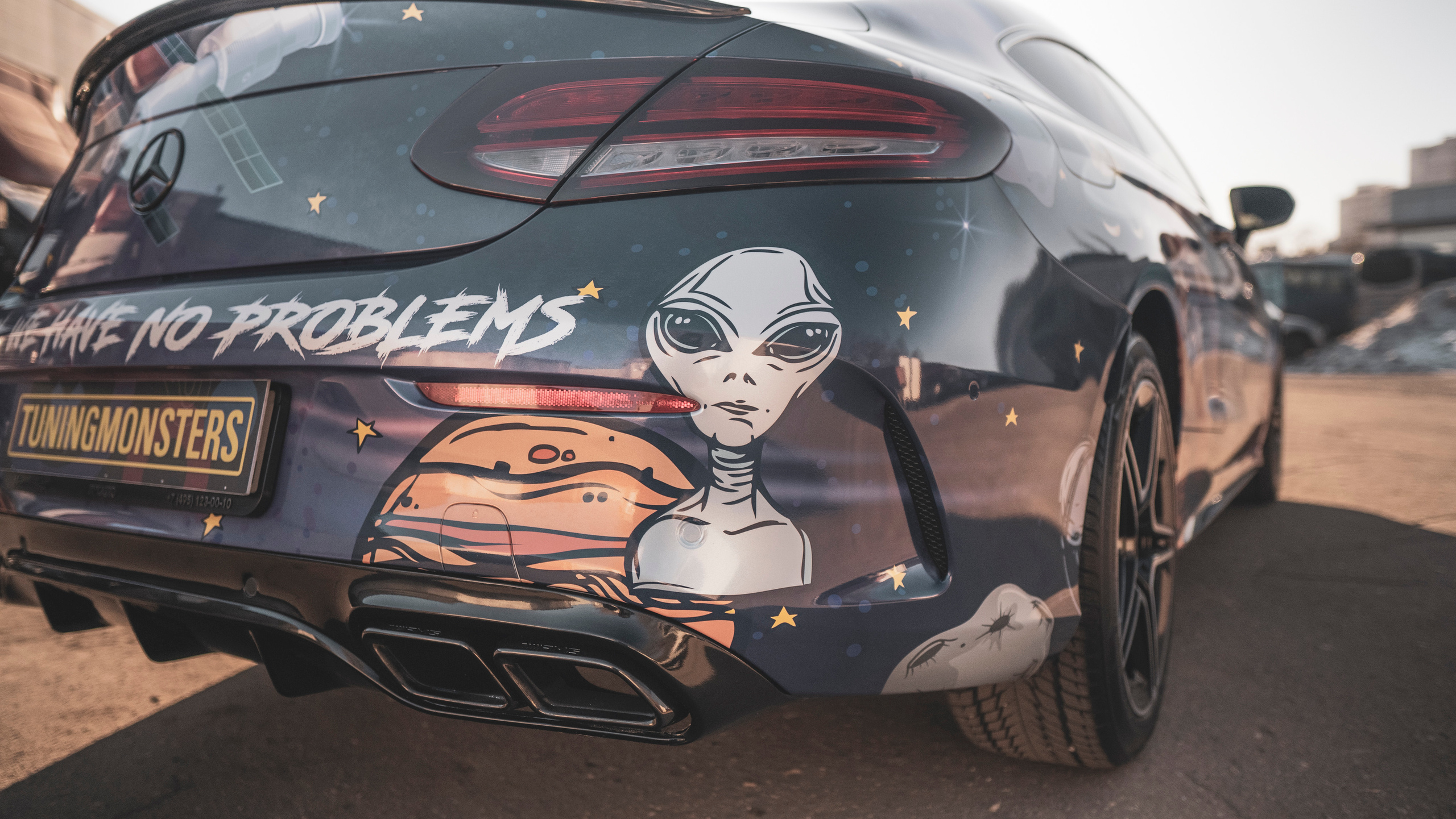 Винилография на Mercedes Benz E Coupe. Студия дизайна и оклейки авто Barmaley Design