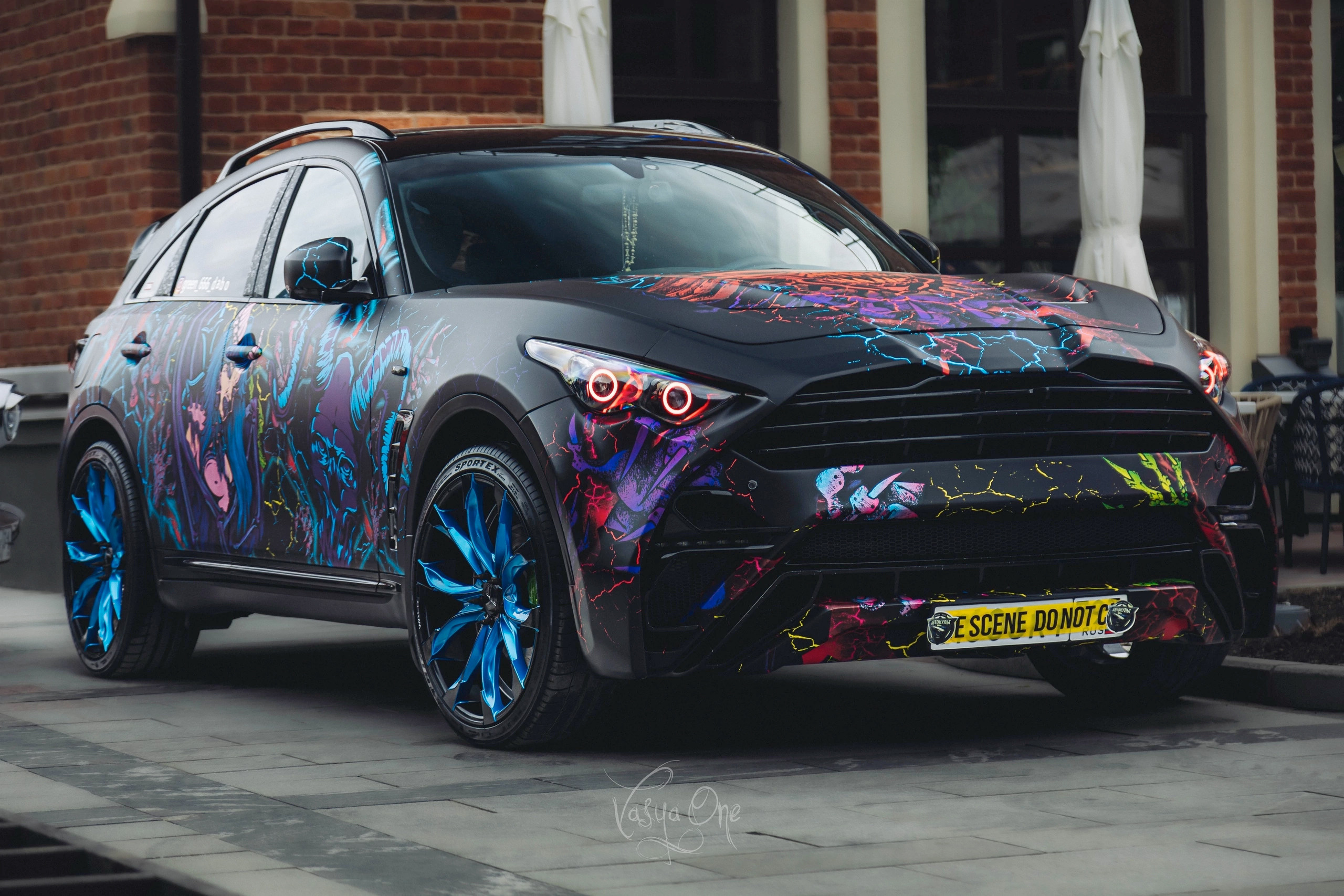 Винилография на Infiniti QX35 Draco. Студия дизайна и оклейки авто Barmaley Design