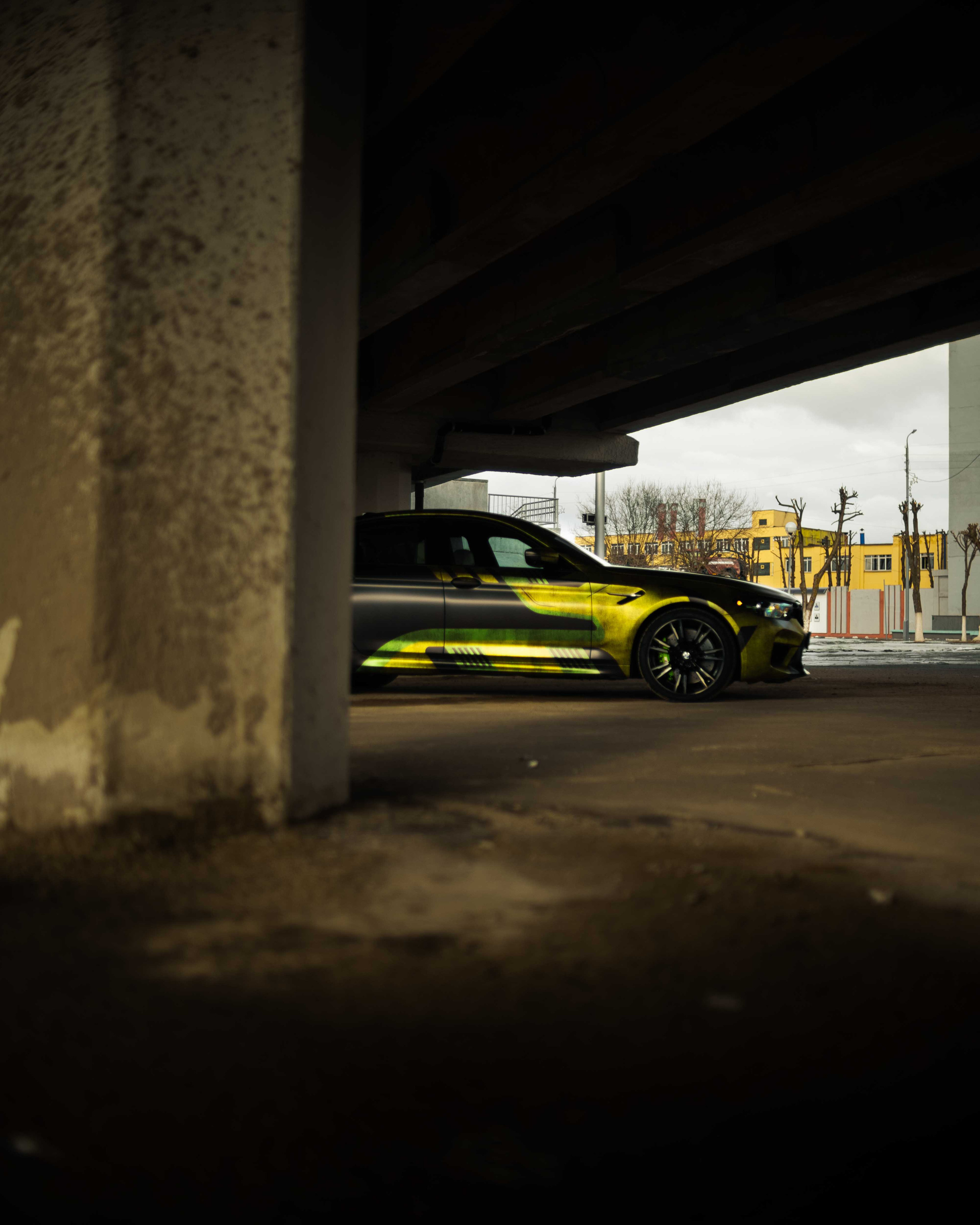 Винилография на BMW M5 F90. Студия дизайна и оклейки авто Barmaley Design