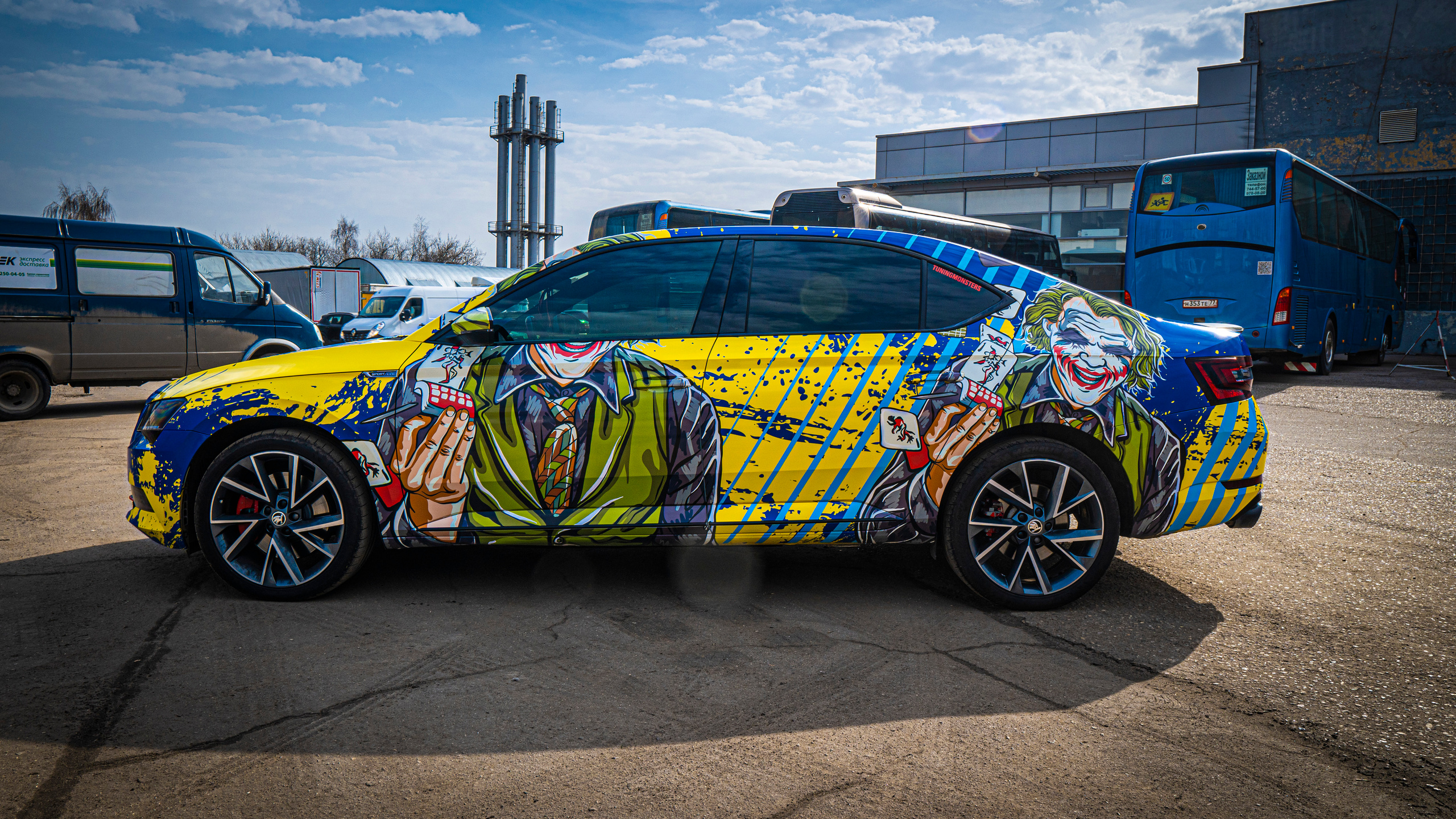 Винилография на Skoda Superb. Студия дизайна и оклейки авто Barmaley Design