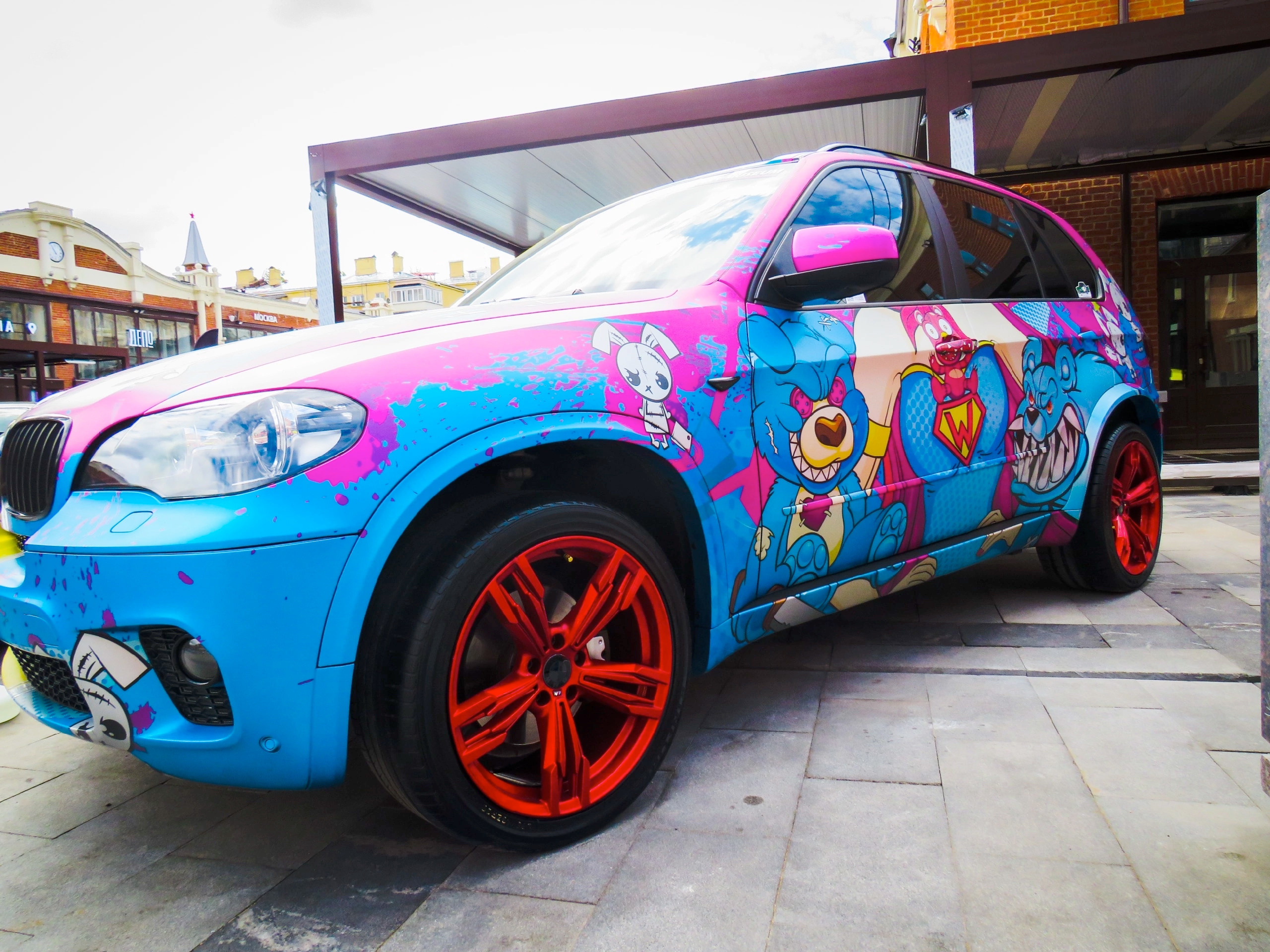 Винилография на BMW X5. Студия дизайна и оклейки авто Barmaley Design