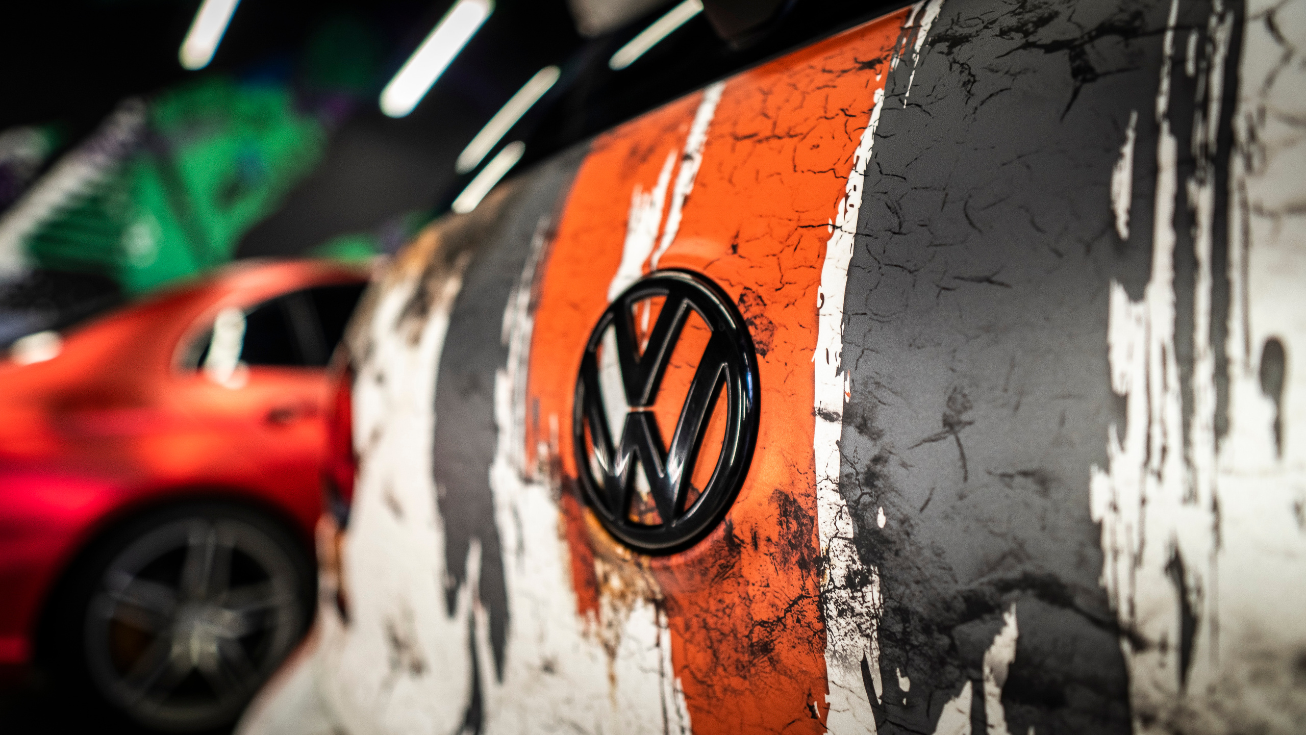 Винилография на VolksWagen Golf GTI. Студия дизайна и оклейки авто Barmaley Design