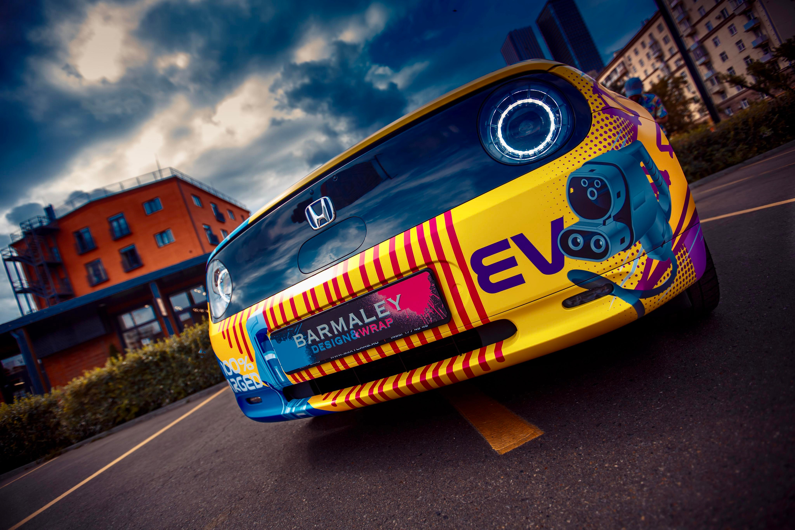Винилография на Honda E. Студия дизайна и оклейки авто Barmaley Design