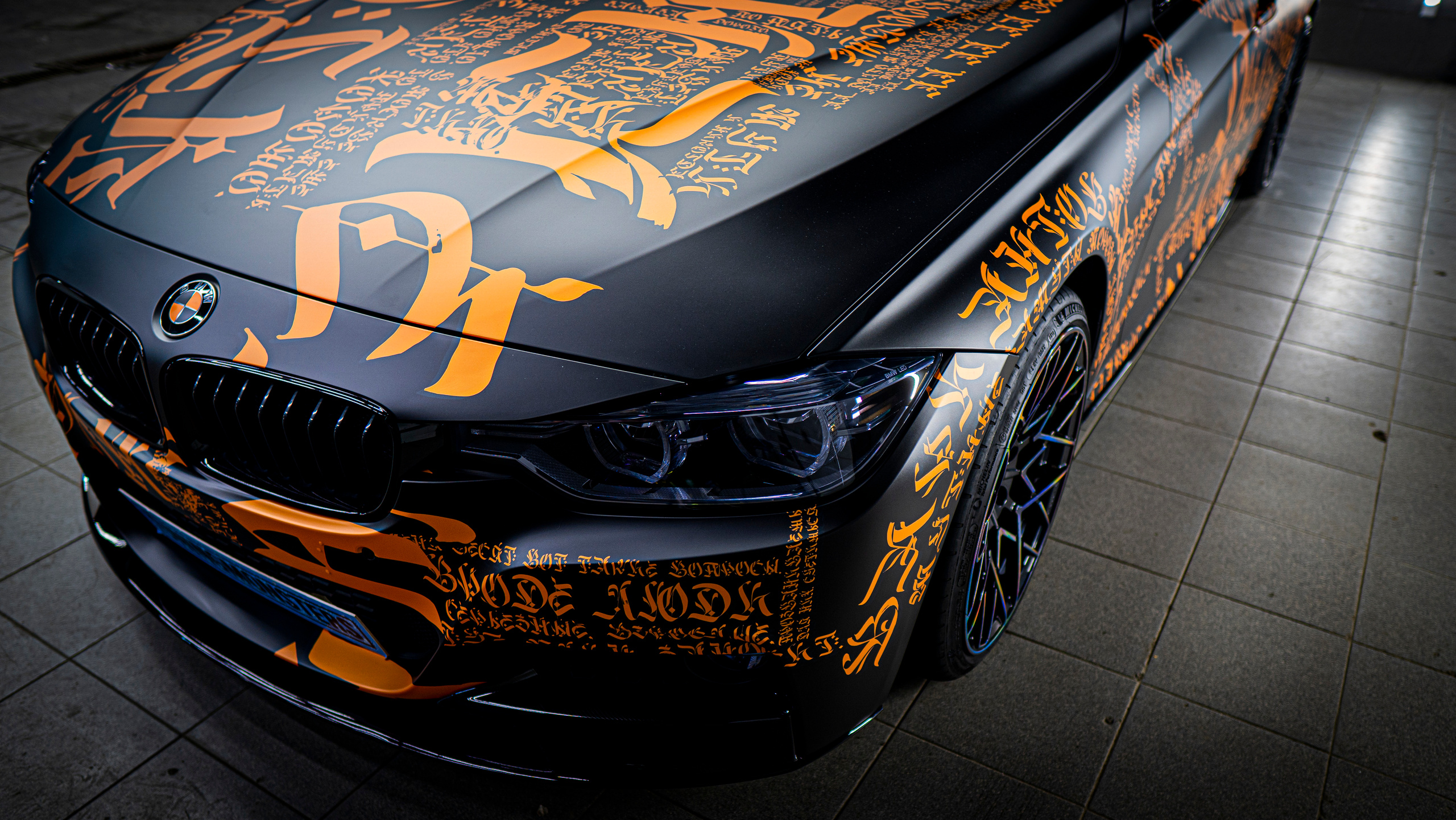 Винилография на BMW 3 F30. Студия дизайна и оклейки авто Barmaley Design