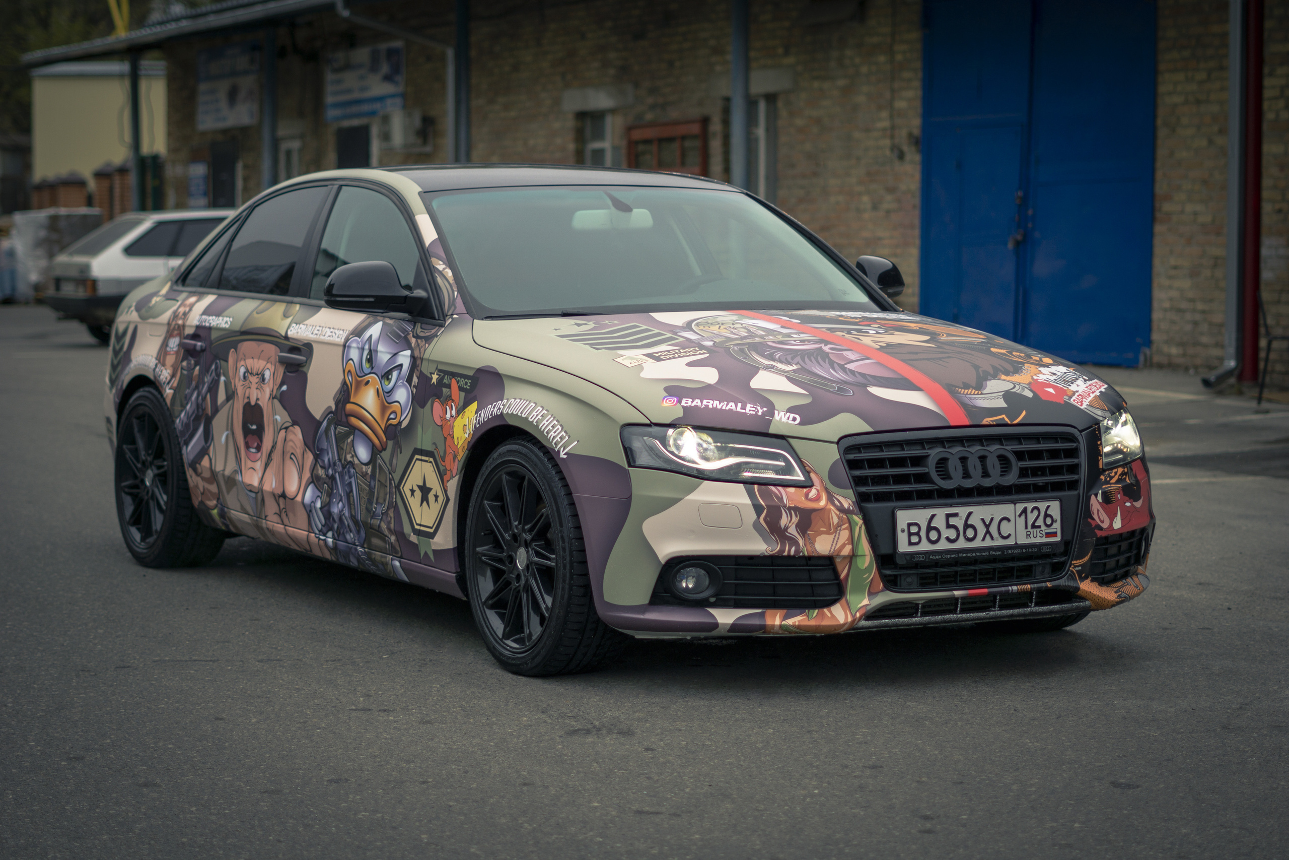 Винилография на Audi A4. Студия дизайна и оклейки авто Barmaley Design