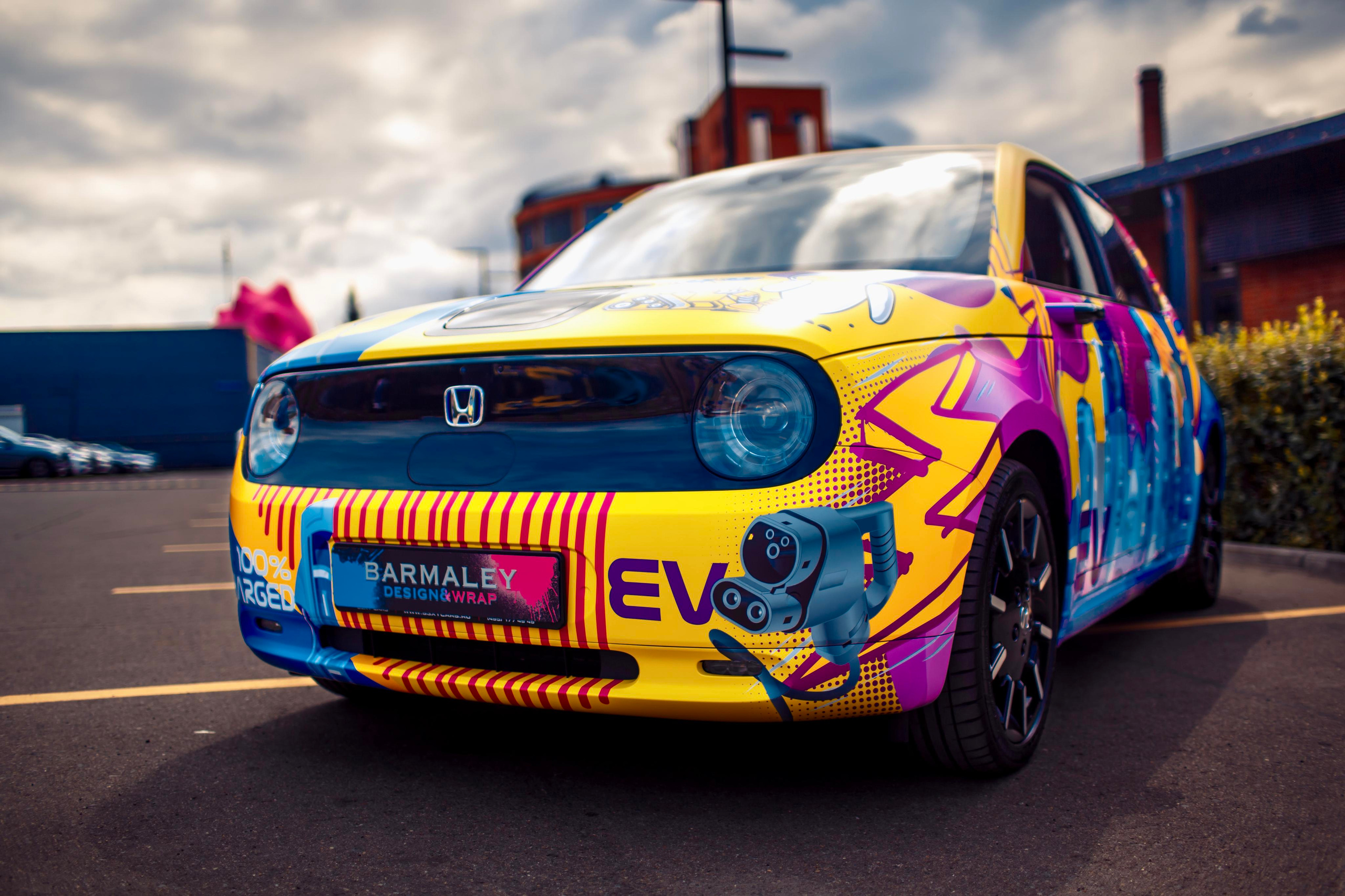 Винилография на Honda E. Студия дизайна и оклейки авто Barmaley Design