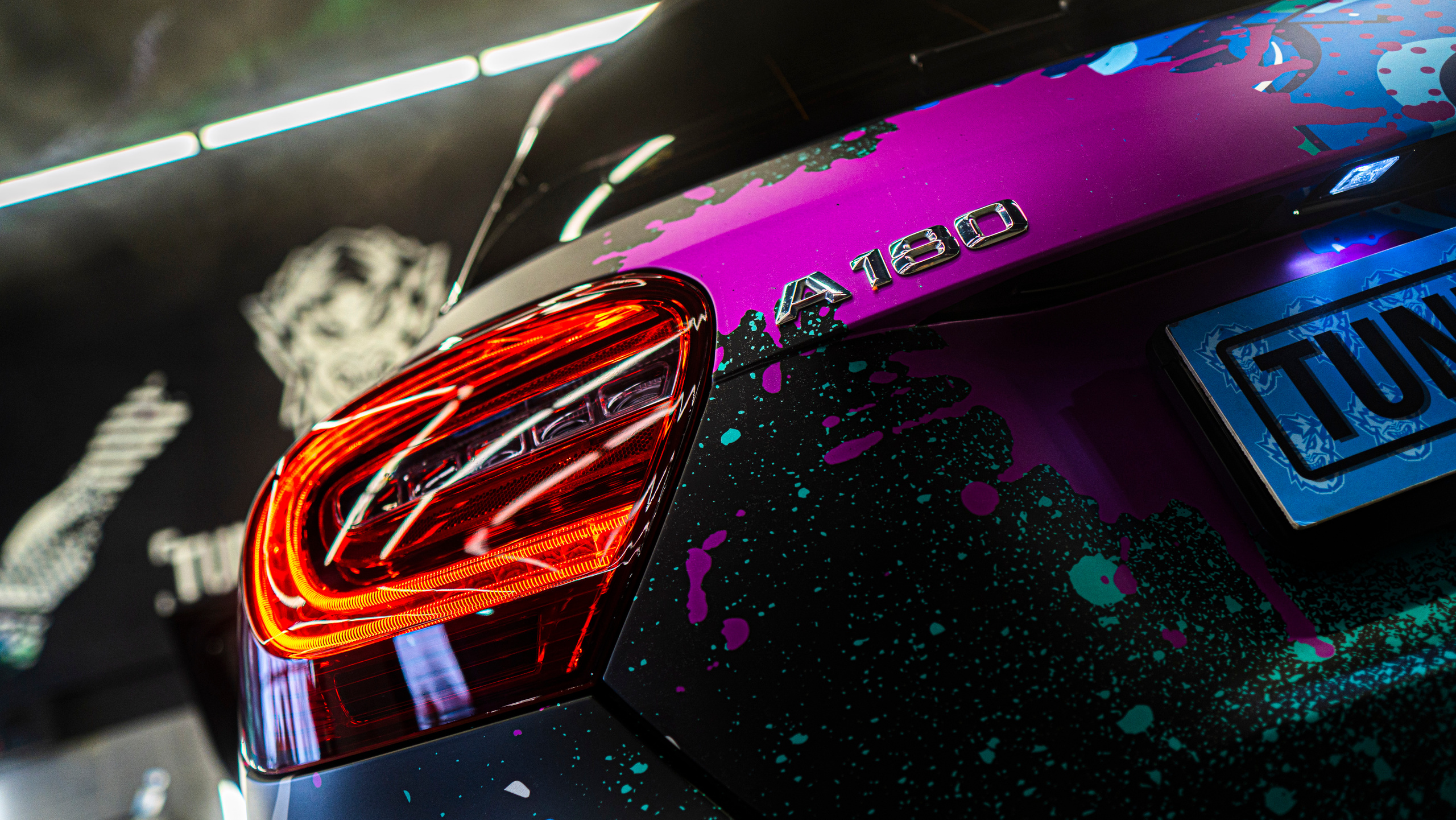 Винилография на Mercedes Benz A. Студия дизайна и оклейки авто Barmaley Design