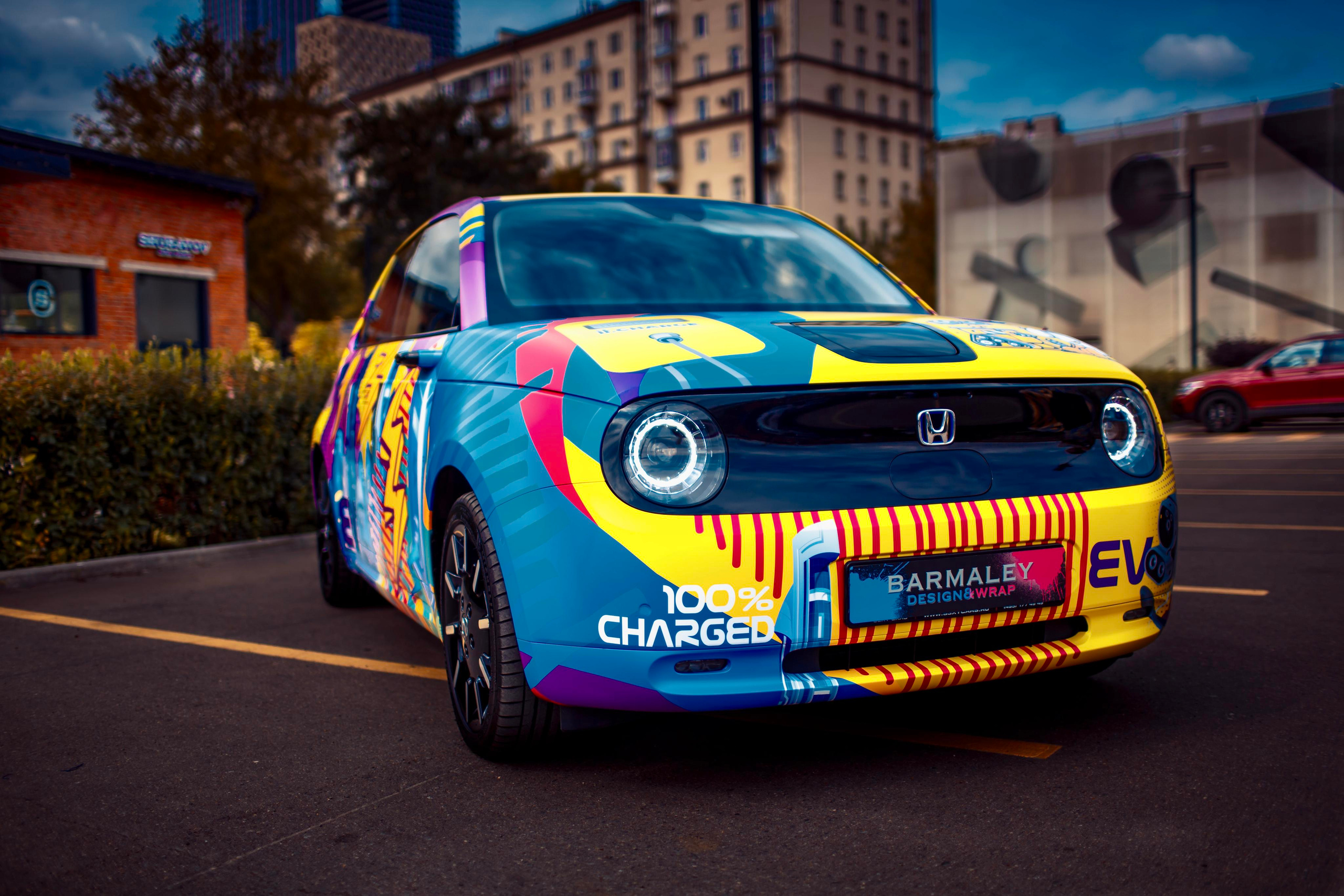 Винилография на Honda E. Студия дизайна и оклейки авто Barmaley Design