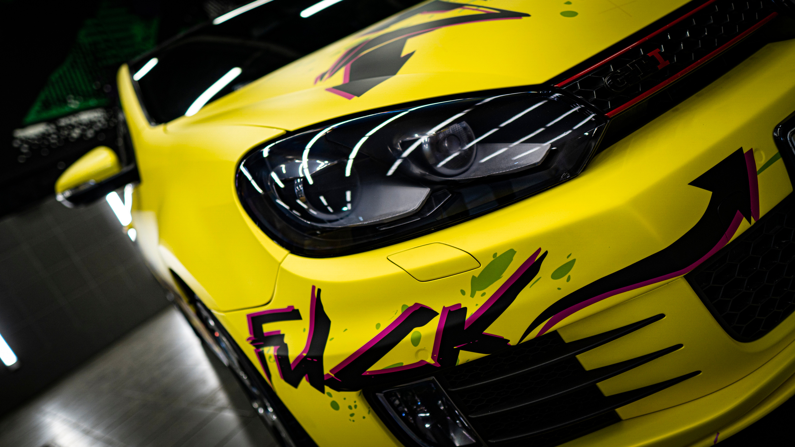 Винилография на VolksWagen Golf. Студия дизайна и оклейки авто Barmaley Design