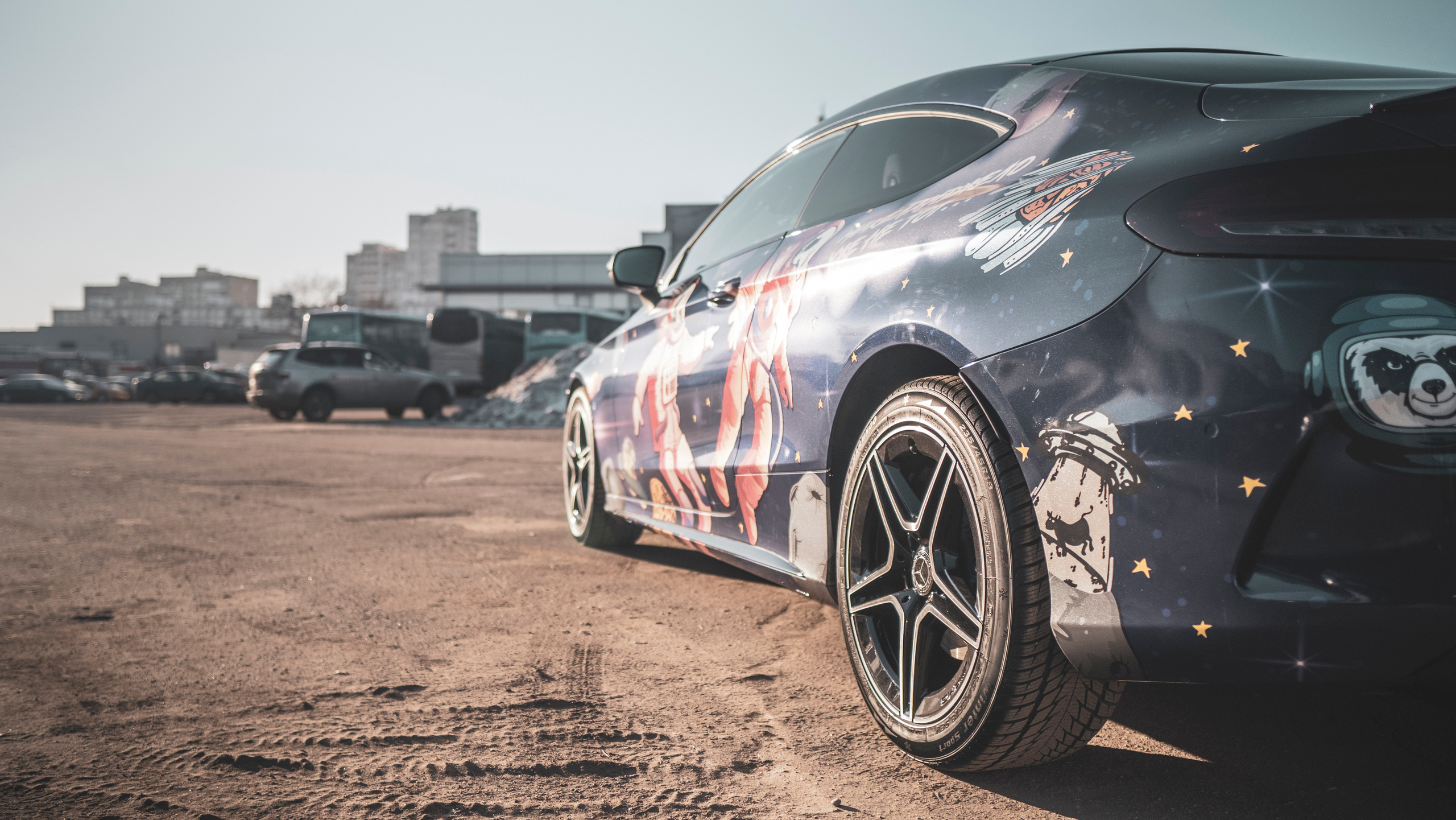 Винилография на Mercedes Benz E Coupe. Студия дизайна и оклейки авто Barmaley Design