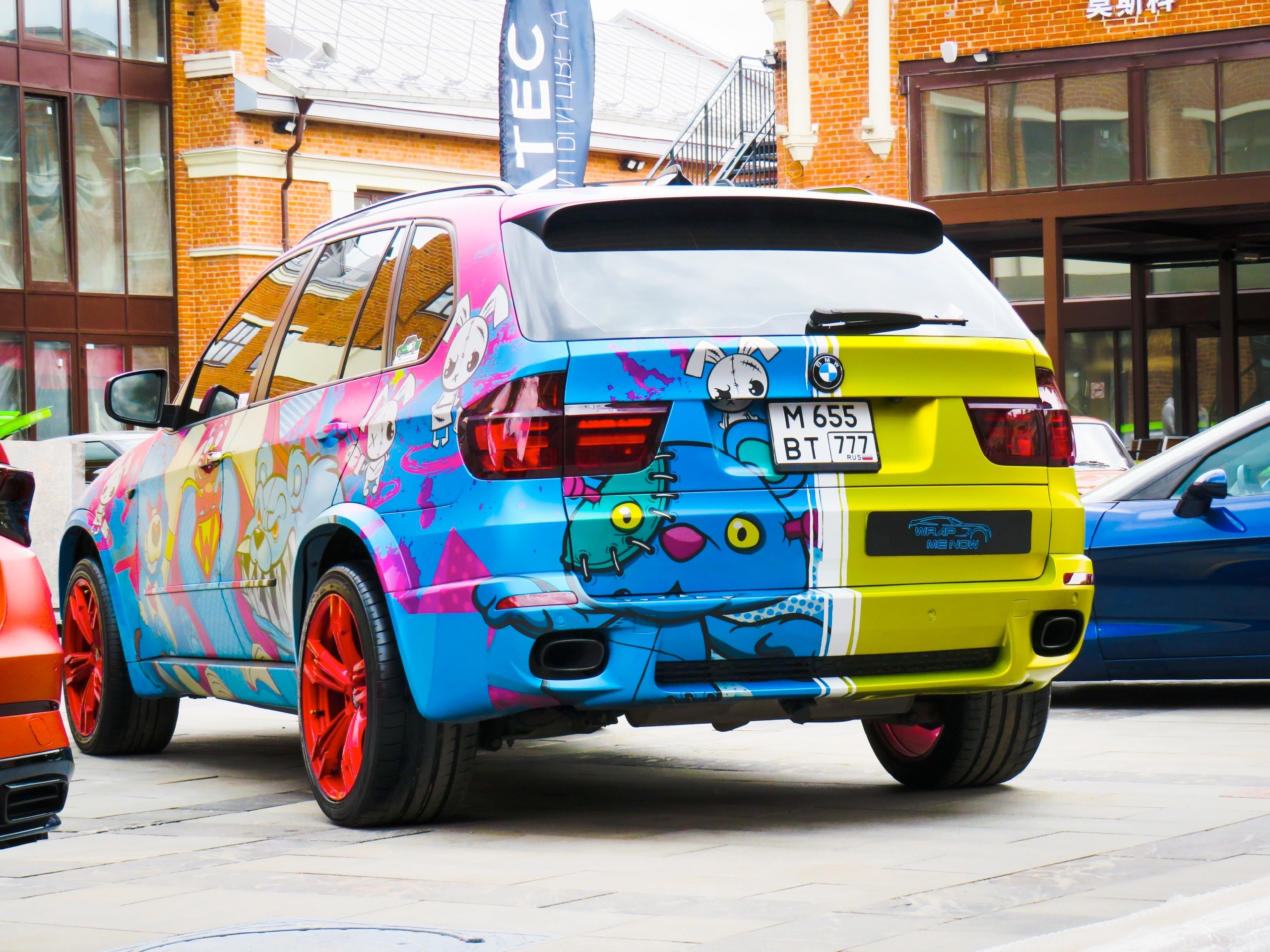 Винилография на BMW X5. Студия дизайна и оклейки авто Barmaley Design