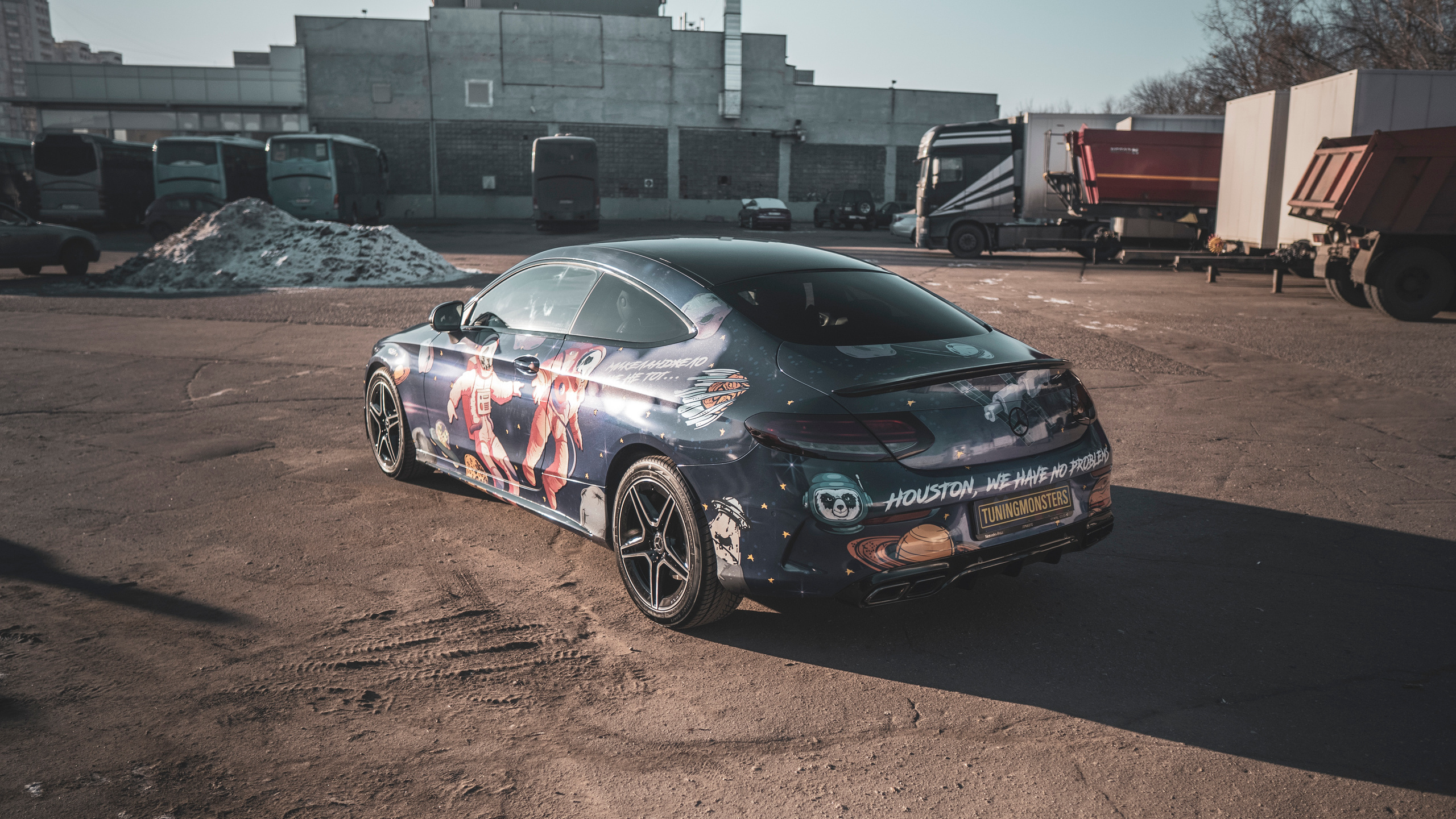 Винилография на Mercedes Benz E Coupe. Студия дизайна и оклейки авто Barmaley Design