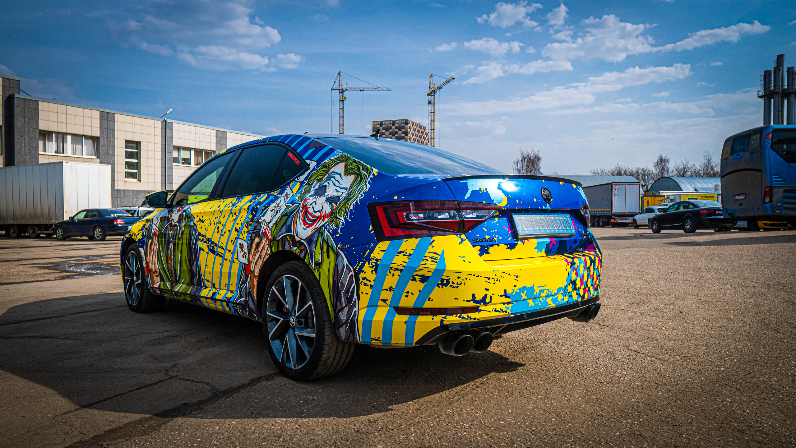 Винилография на Skoda Superb. Студия дизайна и оклейки авто Barmaley Design