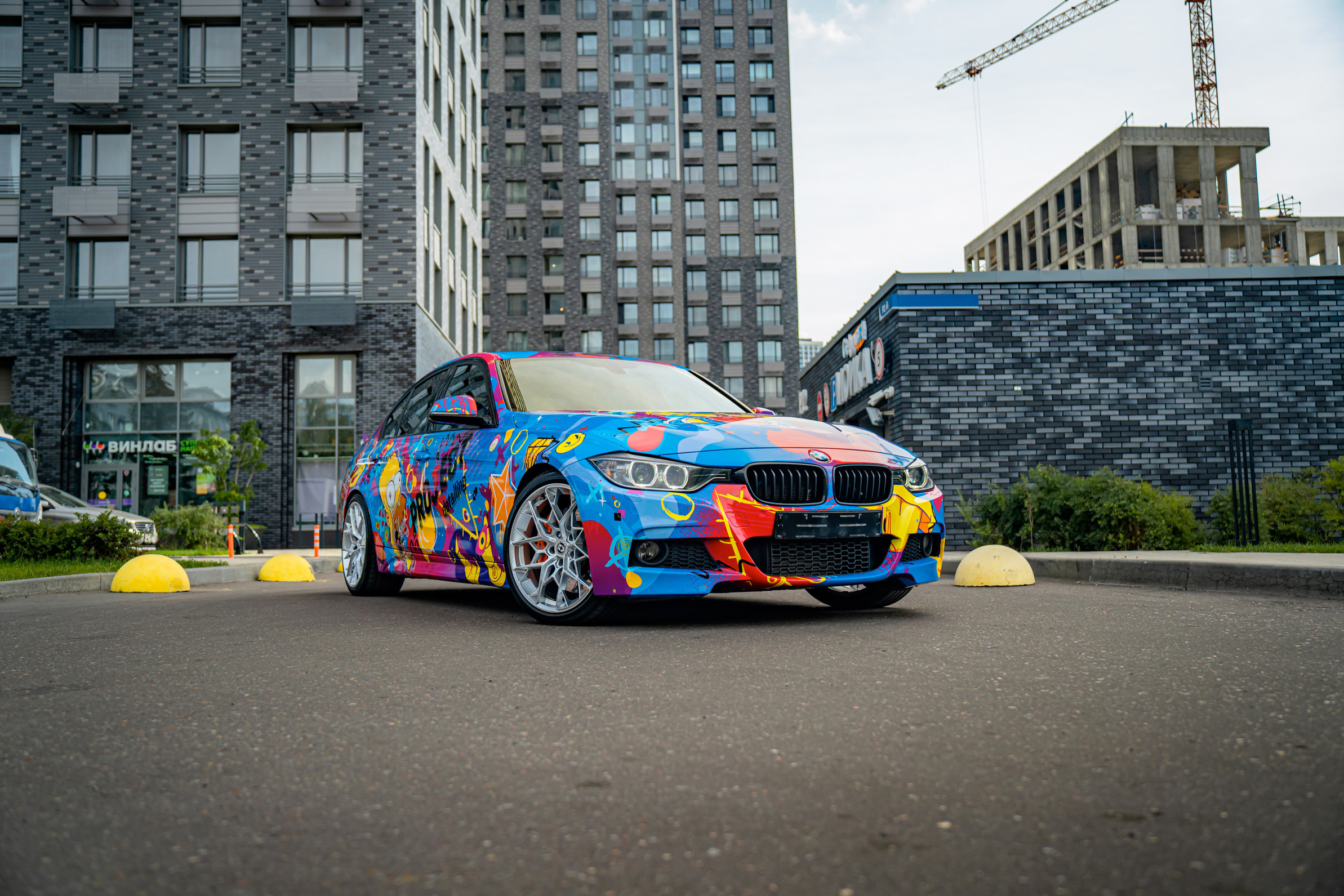 Винилография на BMW 3 F30. Студия дизайна и оклейки авто Barmaley Design