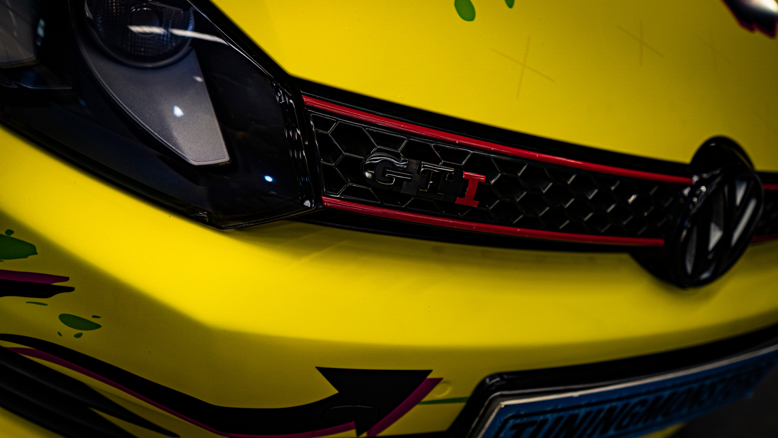 Винилография на VolksWagen Golf. Студия дизайна и оклейки авто Barmaley Design