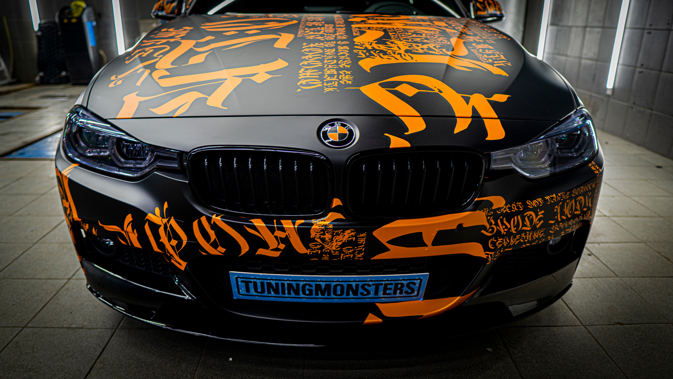 Винилография на BMW 3 F30. Студия дизайна и оклейки авто Barmaley Design