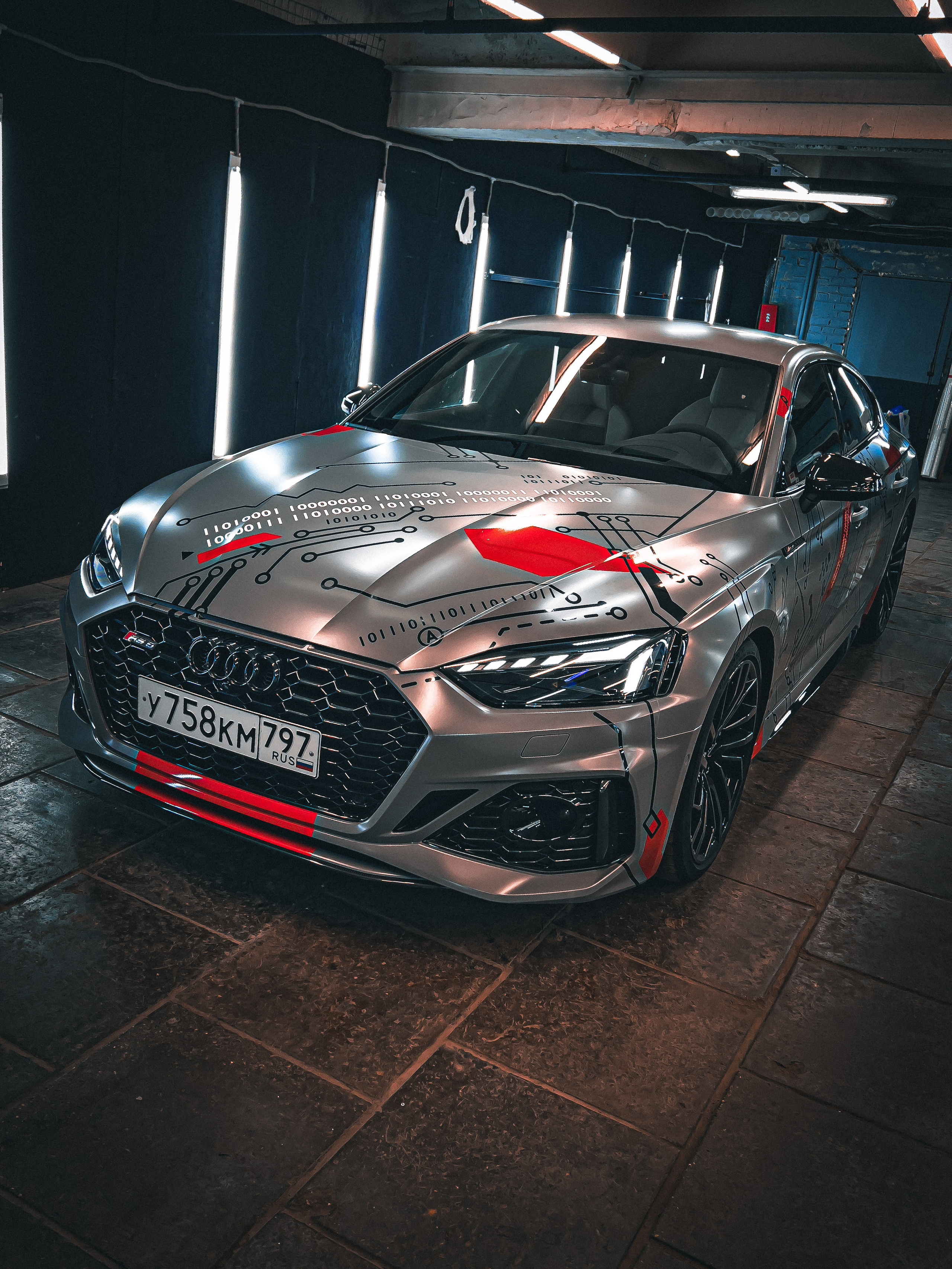 Винилография на Audi RS5. Студия дизайна и оклейки авто Barmaley Design