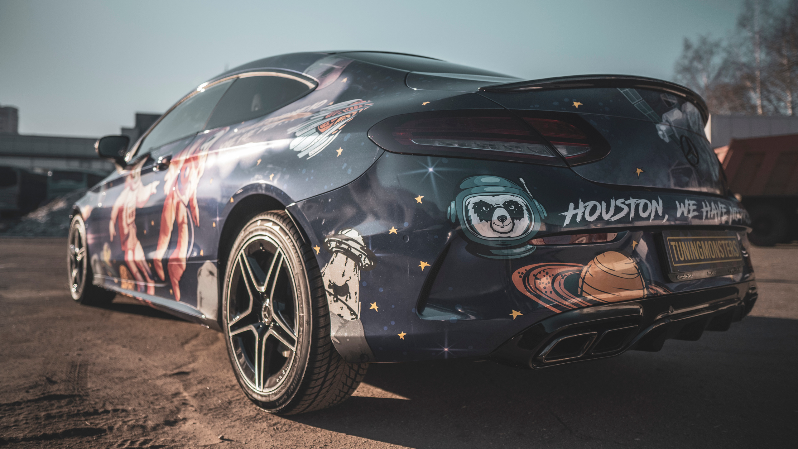 Винилография на Mercedes Benz E Coupe. Студия дизайна и оклейки авто Barmaley Design