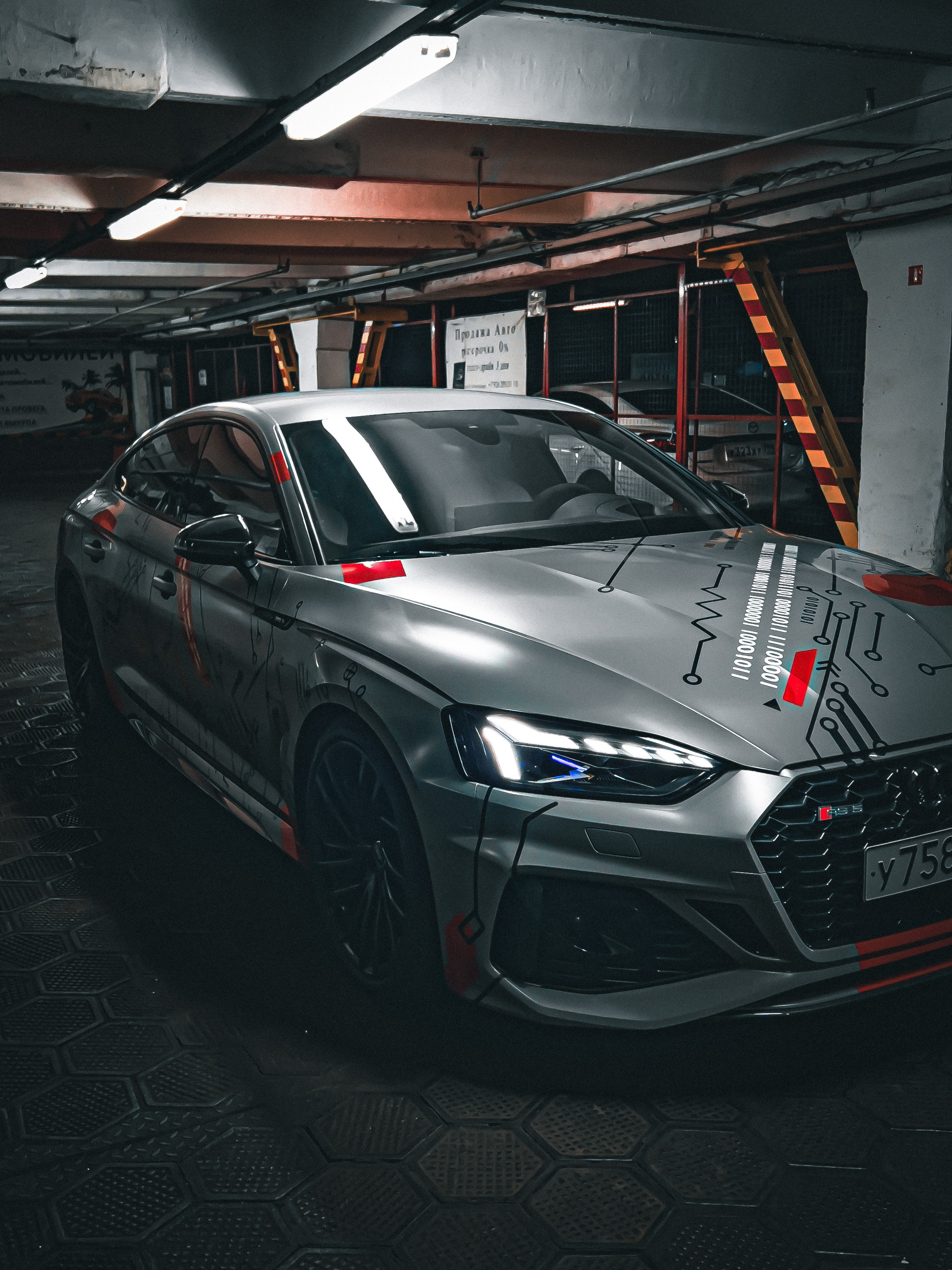 Винилография на Audi RS5. Студия дизайна и оклейки авто Barmaley Design