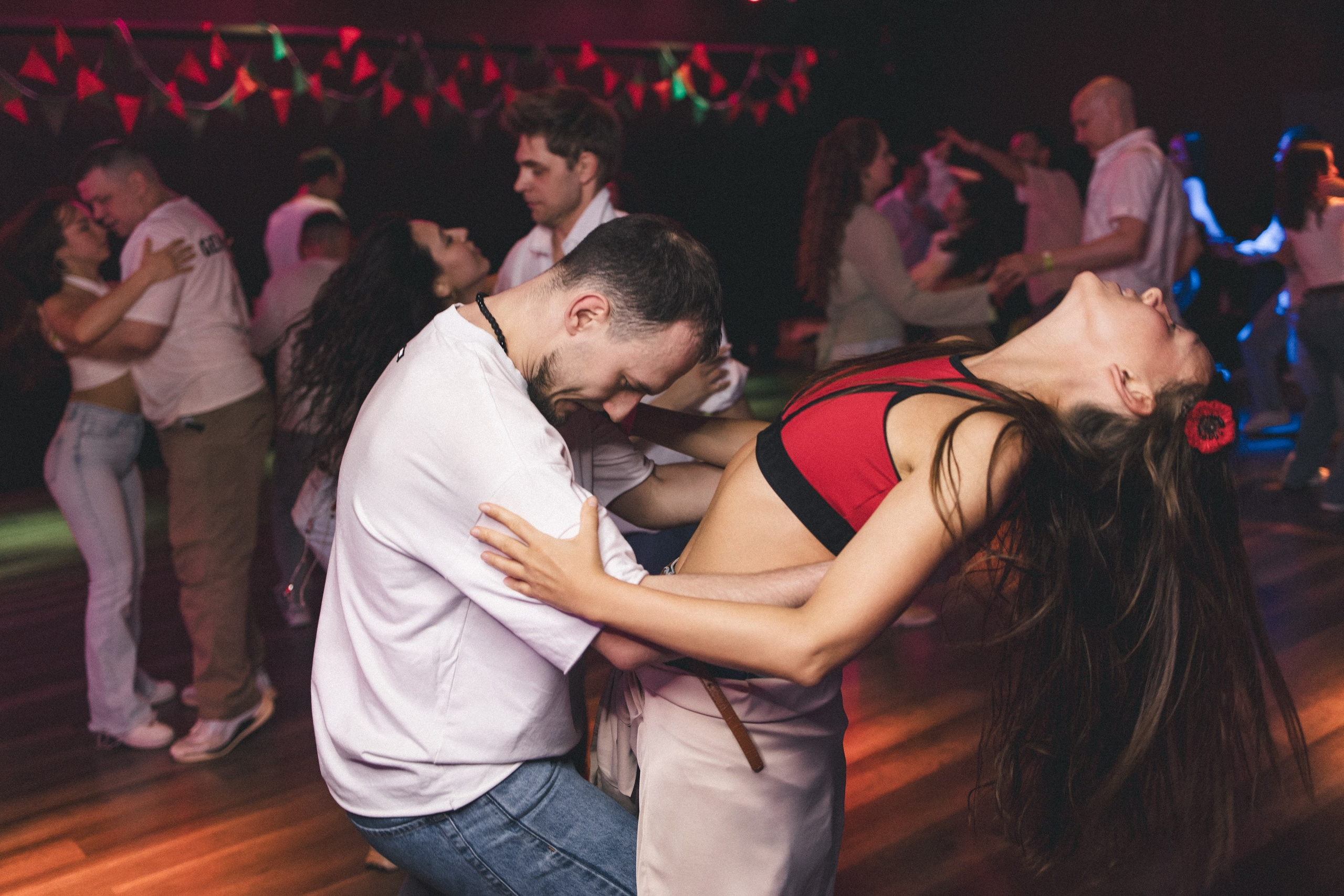 Танцевальная вечеринка) В ритме вечера. Репортажная фотосъёмка мероприятий и бизнес-конференций в Москве — Татьяна Фомичёва