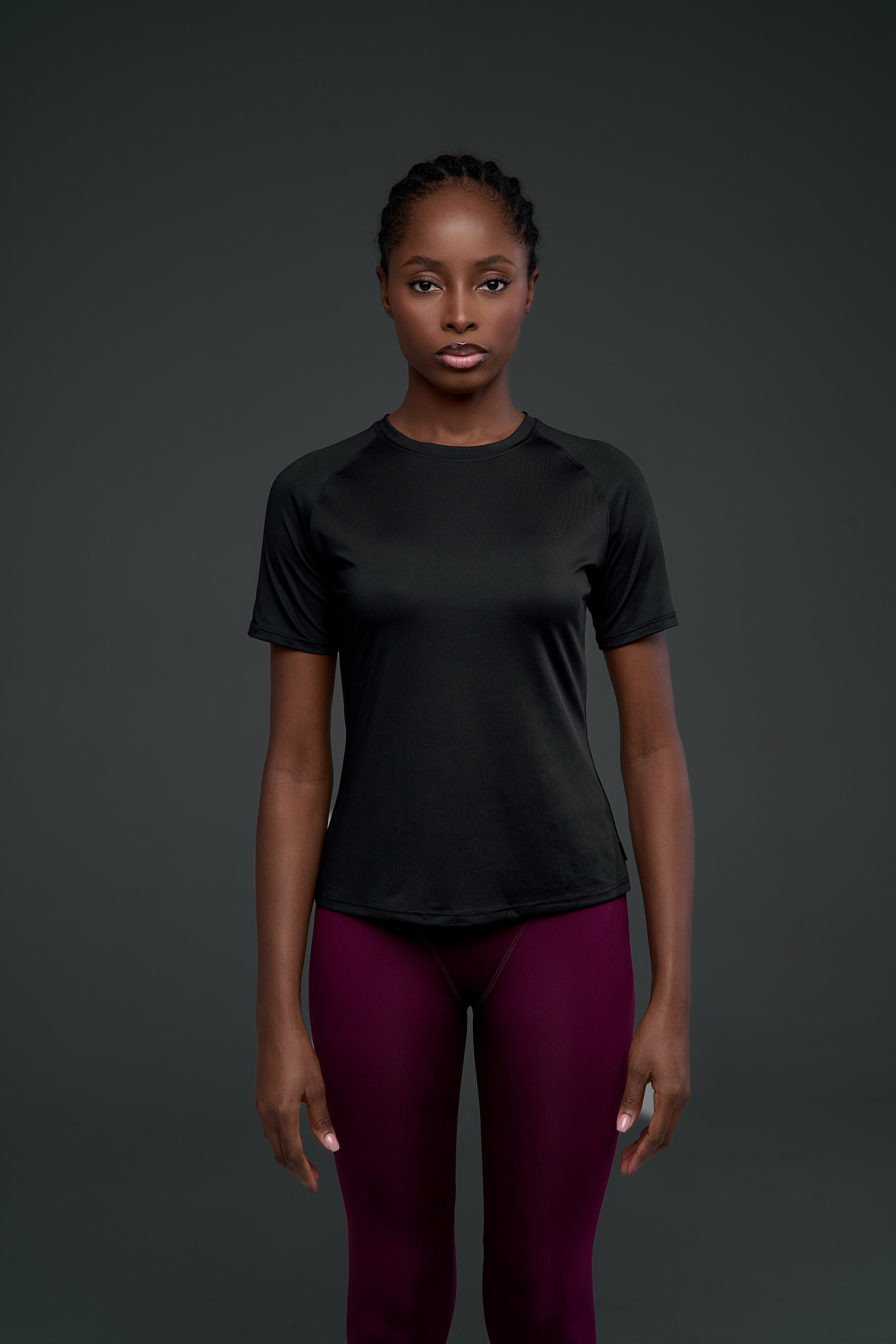 Спортивные футболки. Фотограф для маркетплейсов в Москве