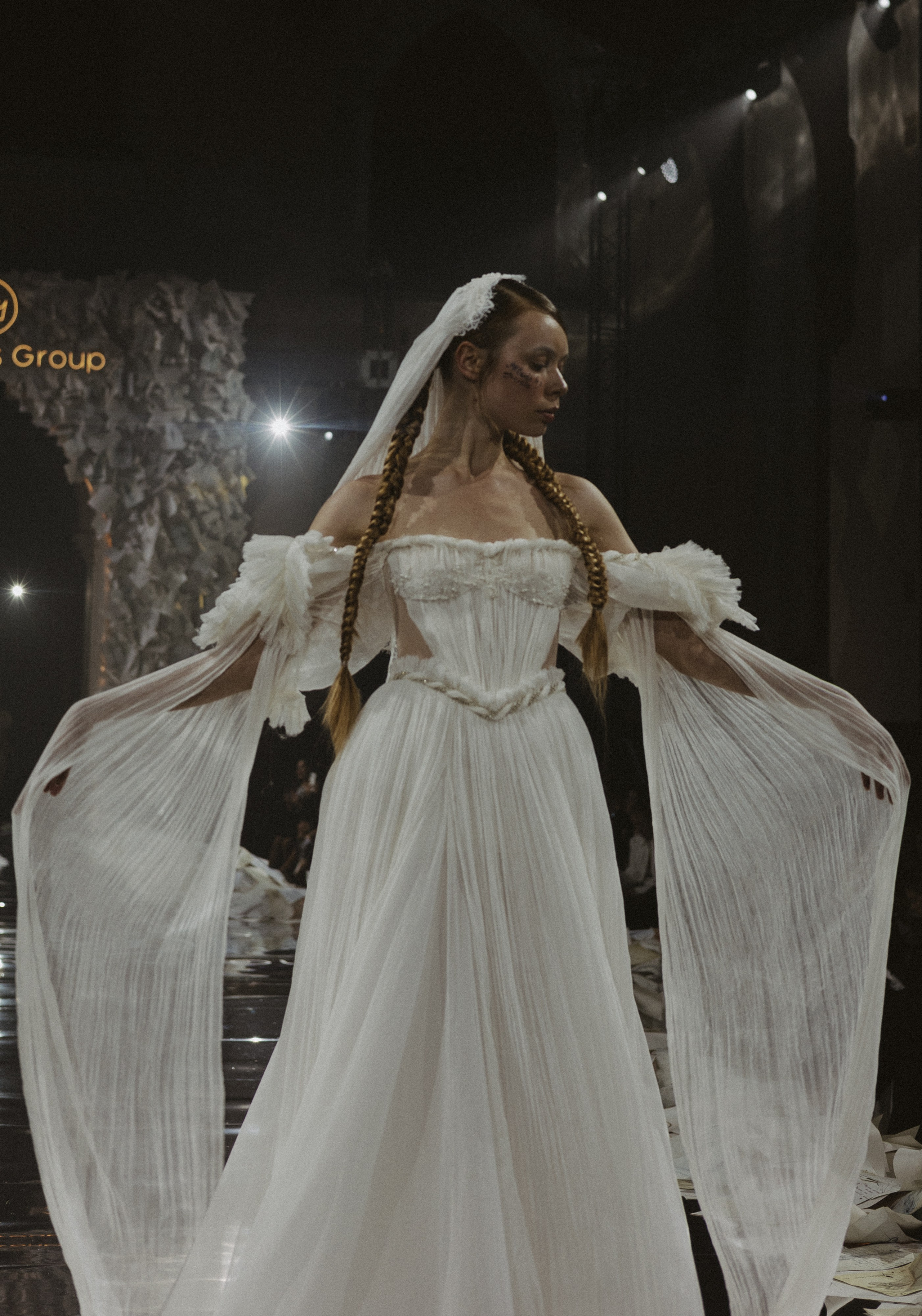 Rara Avis Fashion Show 2026. Fusion Wedding Photographer