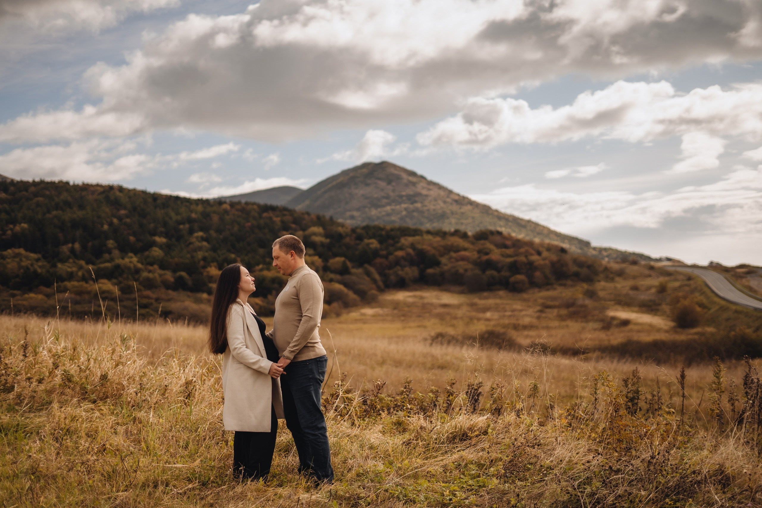 Фотосессия беременности на море. Фотограф сахалин