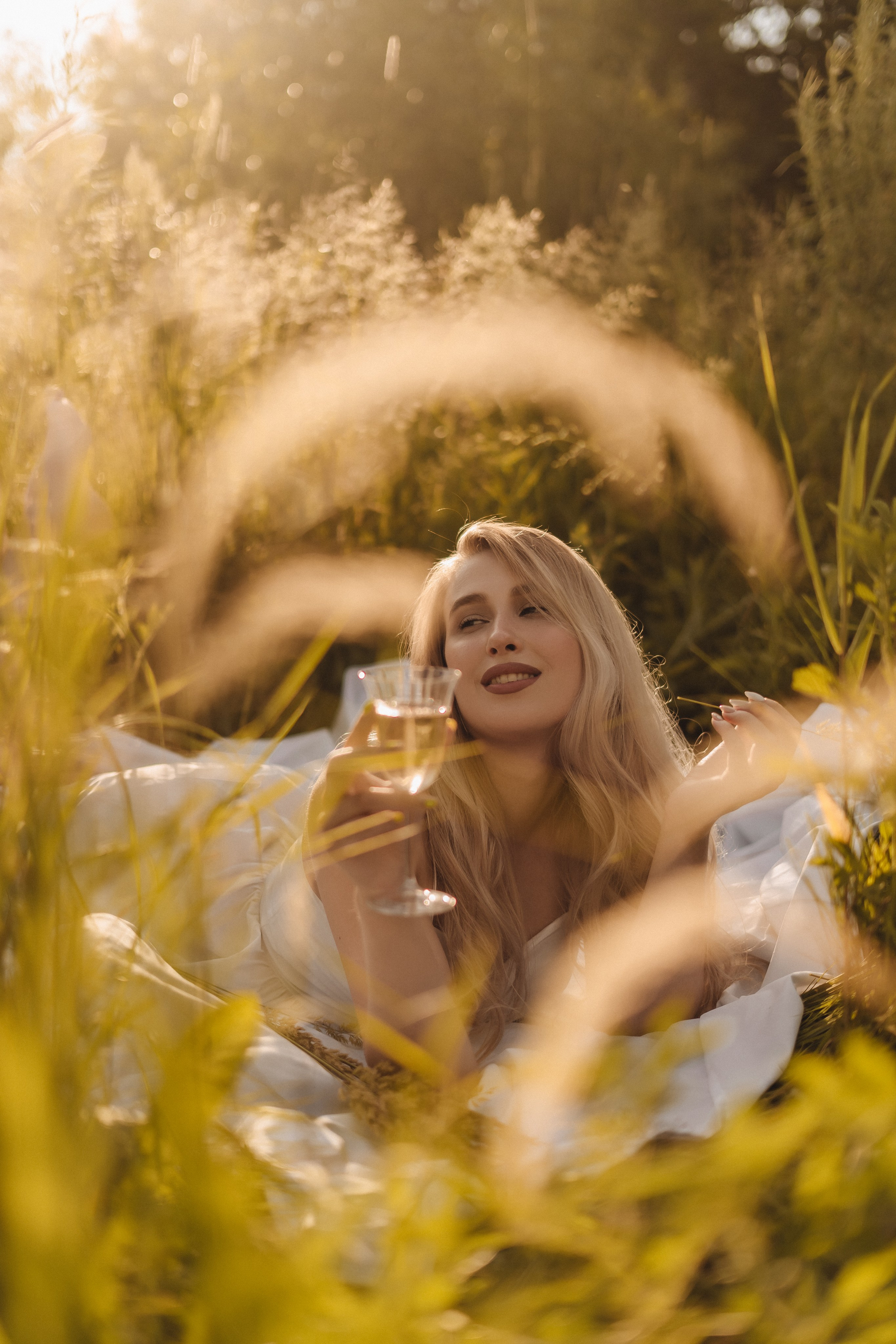 Яркая девушка и теплое лето. Фотограф сахалин