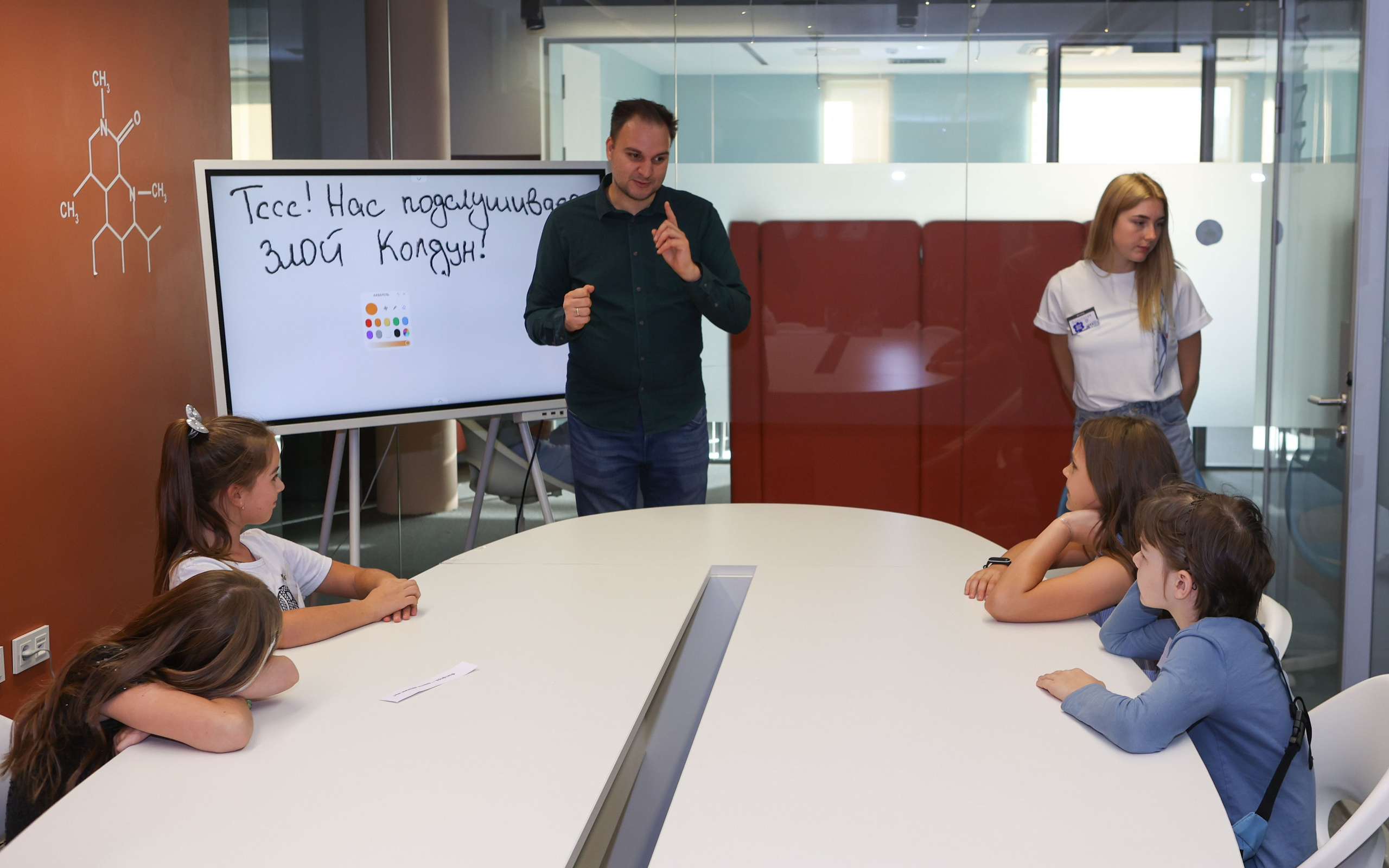 Фоксфорд 3-4 классы. Выпускные альбомы и школьный фотограф в Подольске, Троицке, Щербинке, Москве и Московской области