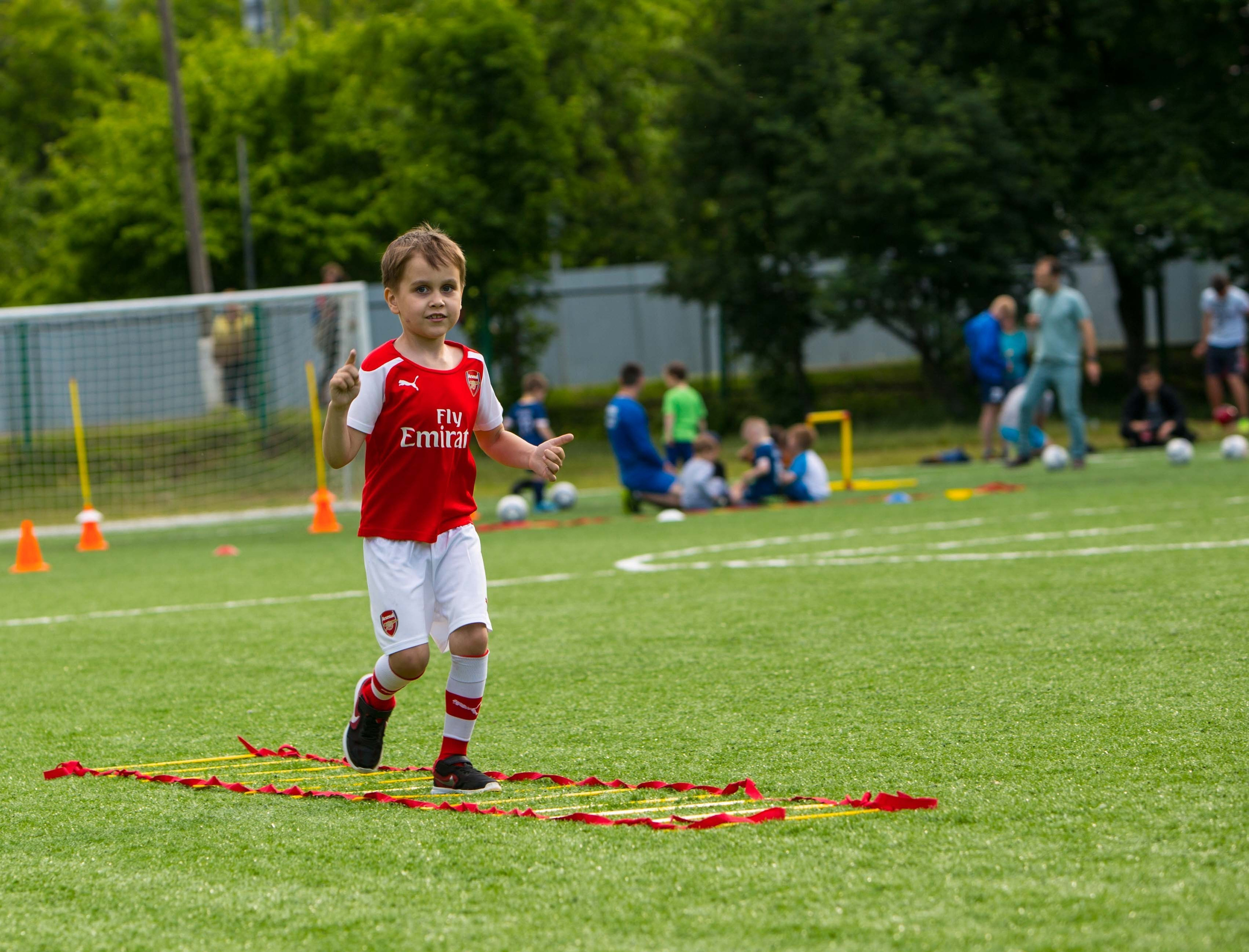 Футбольная школа «Юниор» — фото тренировок и игр. Выпускные альбомы для школы и детского сада — школьный фотограф Подольск, Троицк, Щербинка, Москва