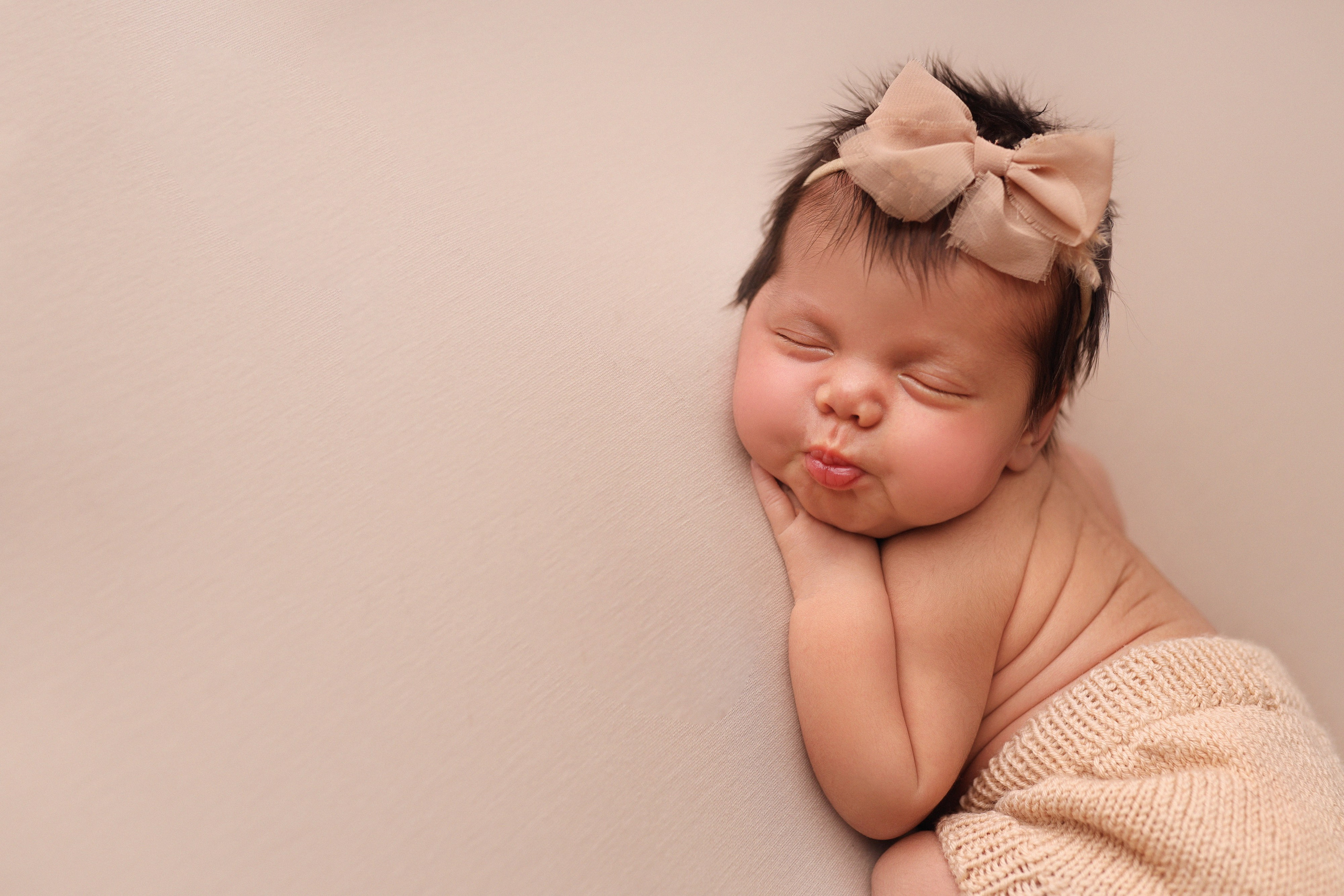 Новорожденные. Семейный фотограф и фотограф новорожденных в Санкт-Петербурге Алевтина