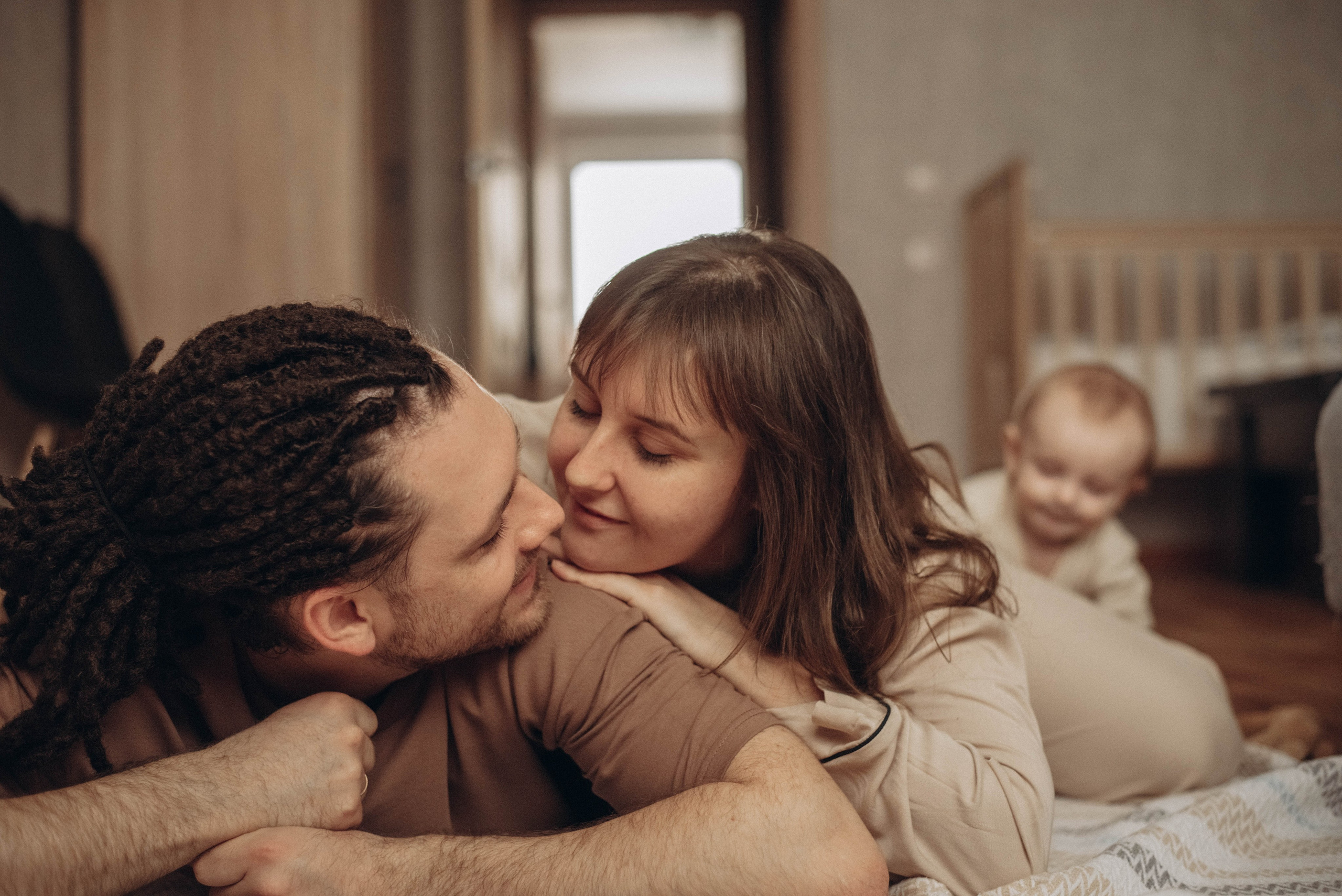 Домашняя семейная фотоссесия с малышом. Семейный фотограф в Железнодорожном Масаева Елена