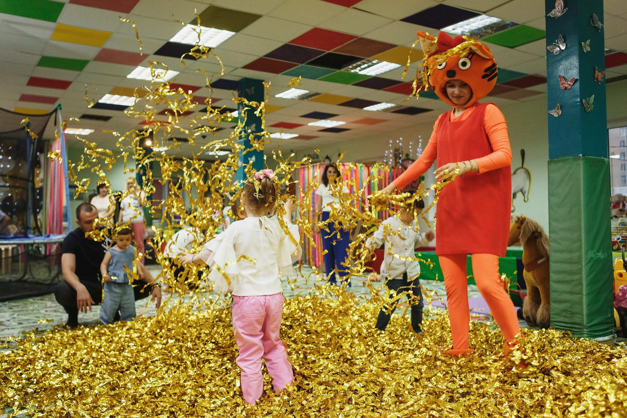 Волшебство Дня Рождения в Игровой Комнате Страна Чудес Таганрог. Свадебный и семейный фотограф в Таганроге Бакарюк Антон