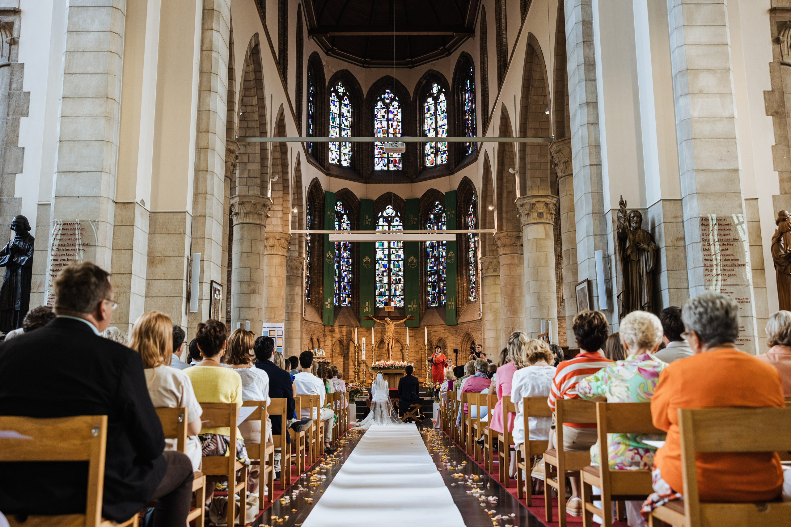 Golden Moments Editing — We do Wedding’s Retouch and Video Editing