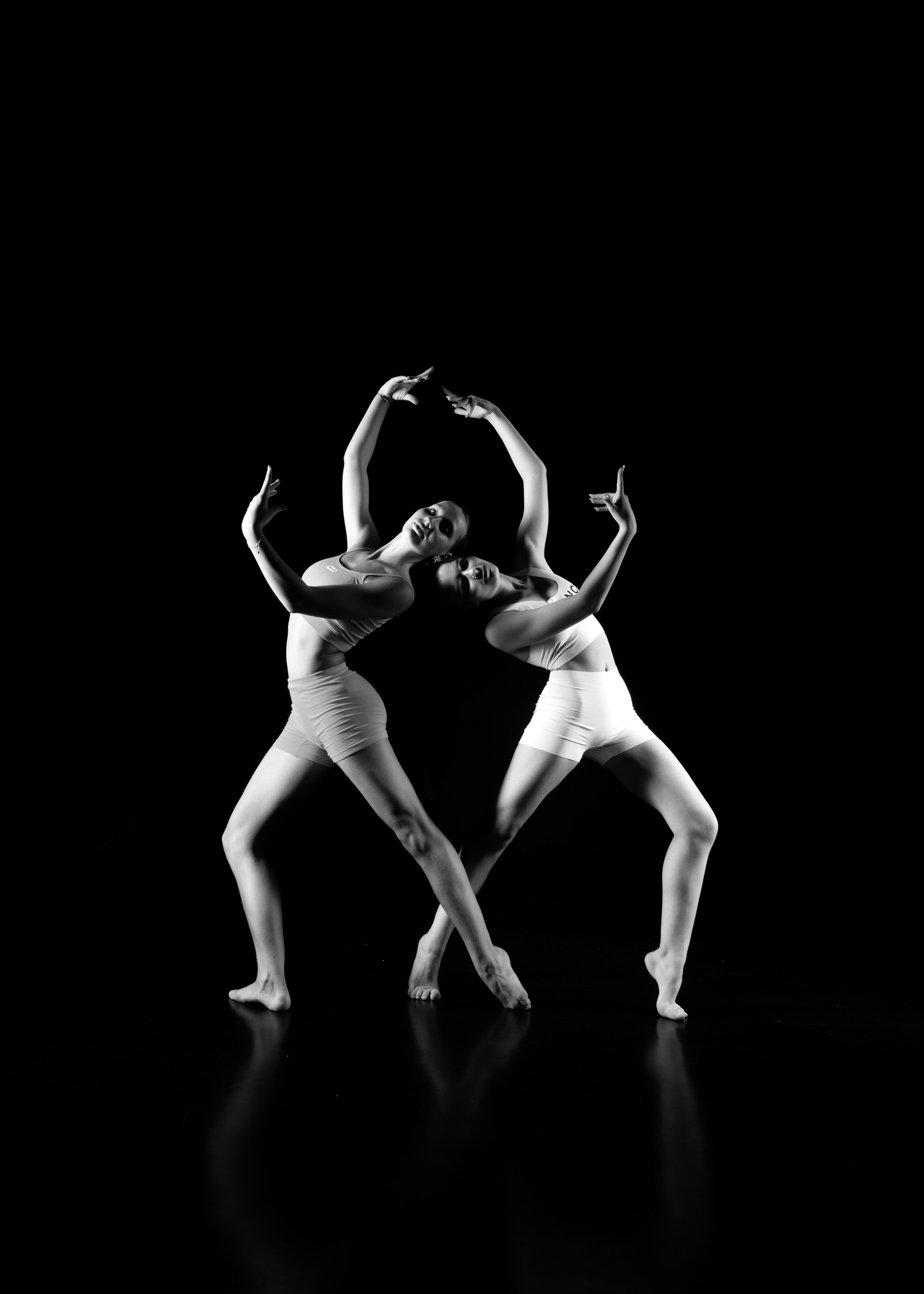 Вера и Юля спортивная фотосессия в Москве. Детский фотограф в Долгопрудном и Москве