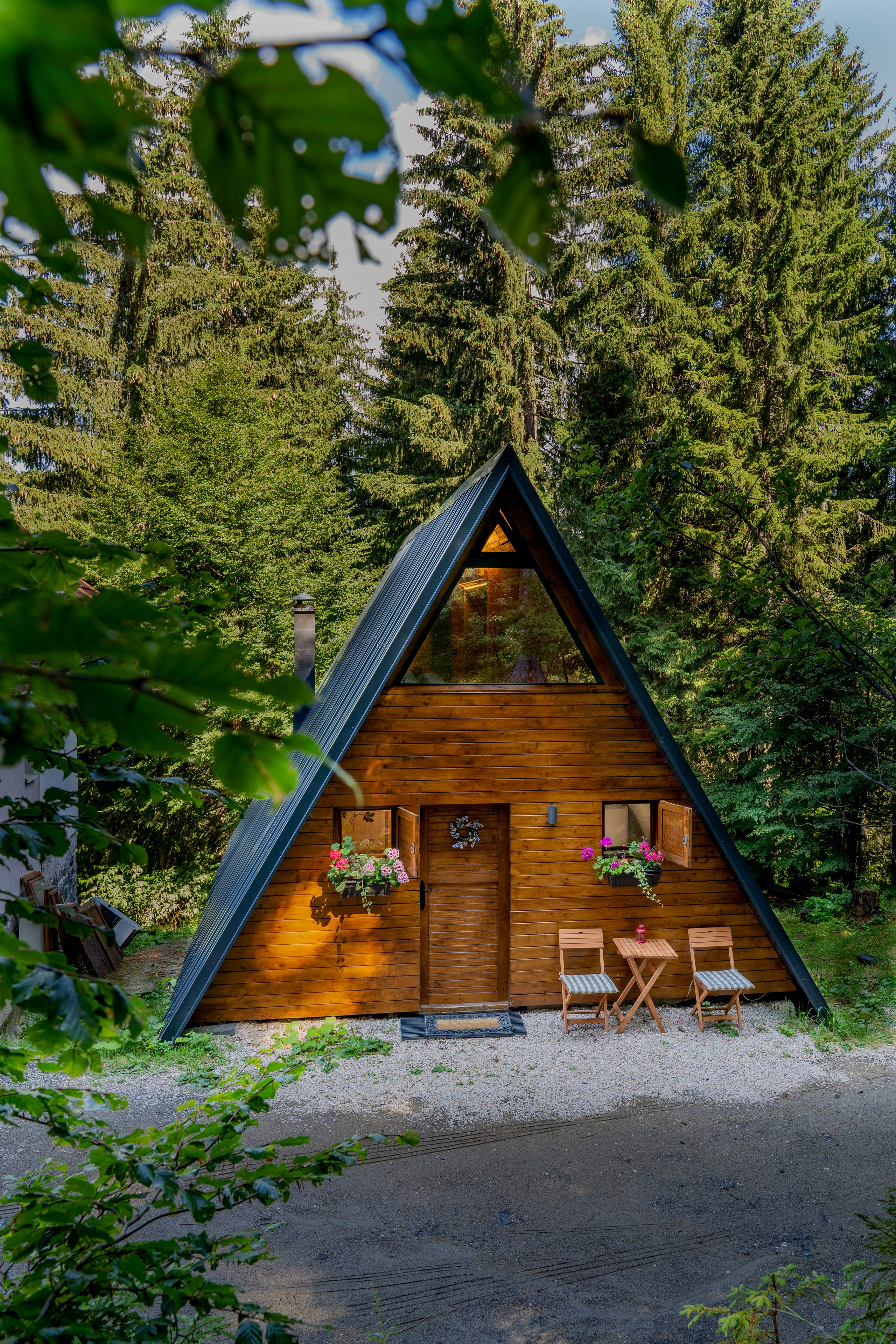 Viktorija Chalet. Photographer Liana Sudets Serbia Kopaonik Brzece Brus