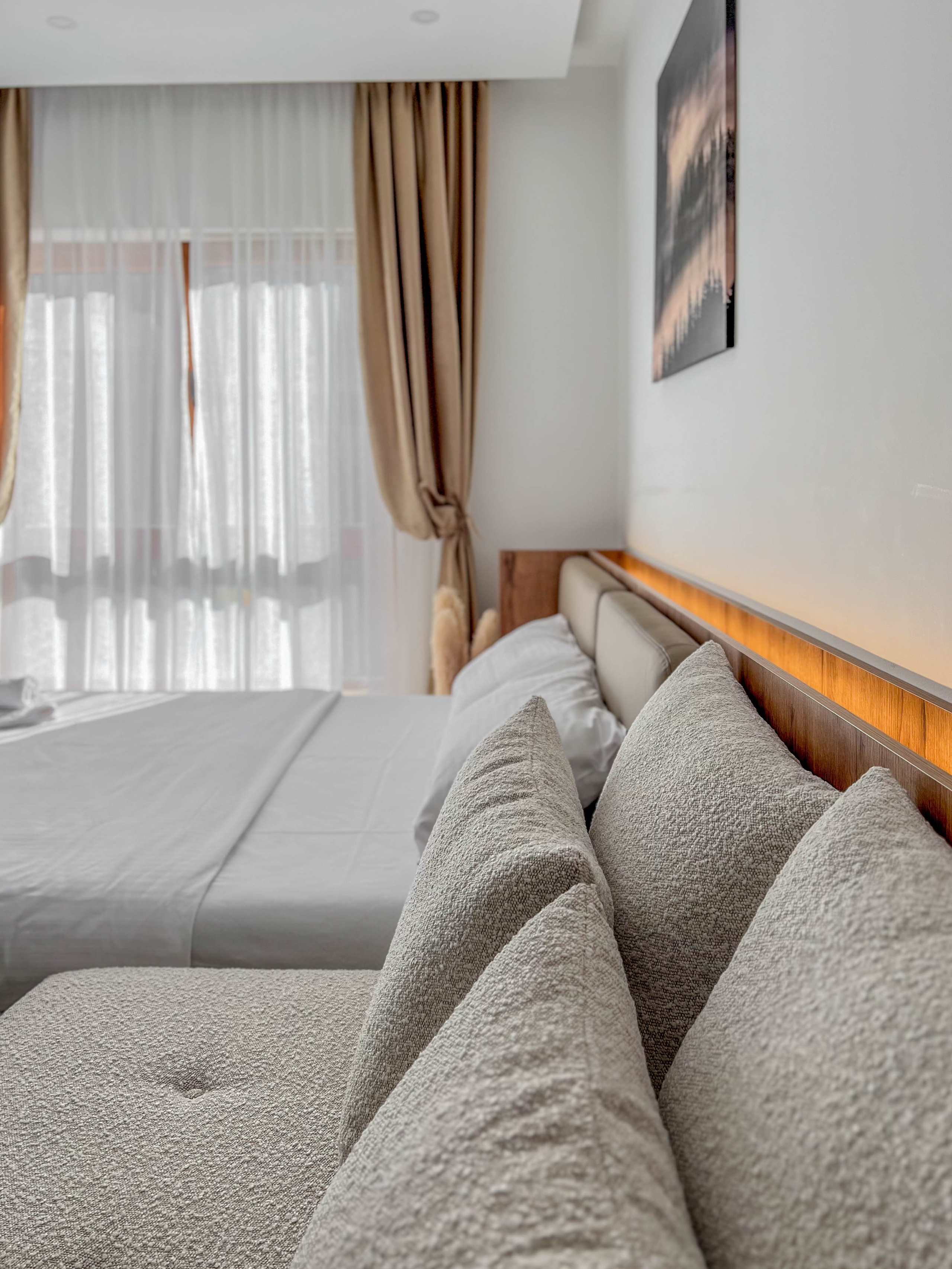 Madre interiors. Photographer Liana Sudets Serbia Kopaonik Brzece Brus