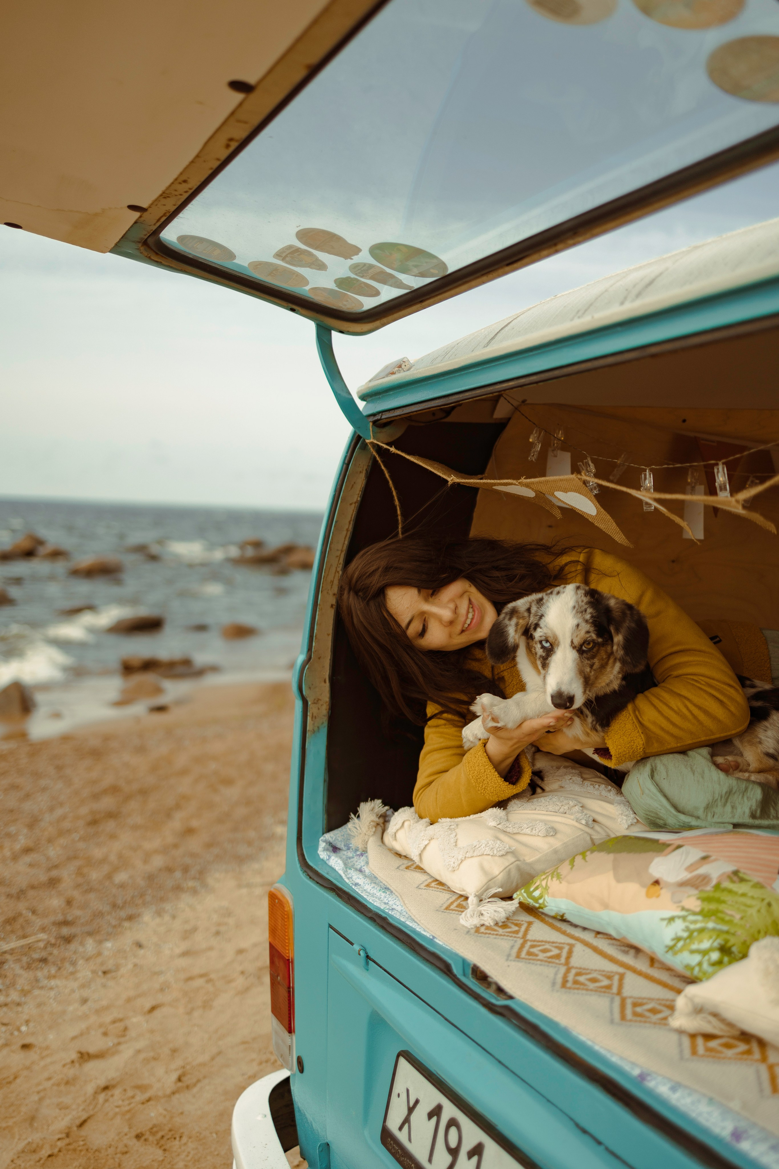 Фестиваль Hello Camper закрытие 2023. Репортажный и портретный фотограф в Санктпетербурге. Видиосъемка мероприятий в Санкт-Петербурге