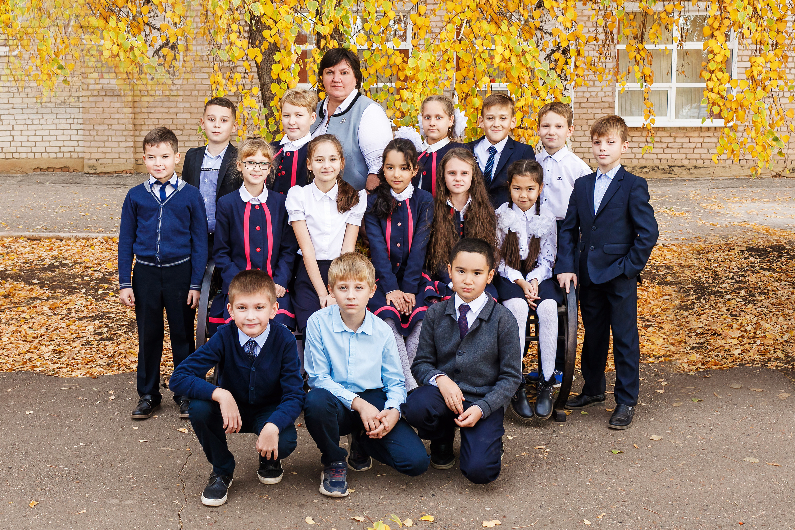 Выпускной альбом для 9-11 классов. Свадебный и семейный фотограф в Оренбурге Ильяна Тукжанова