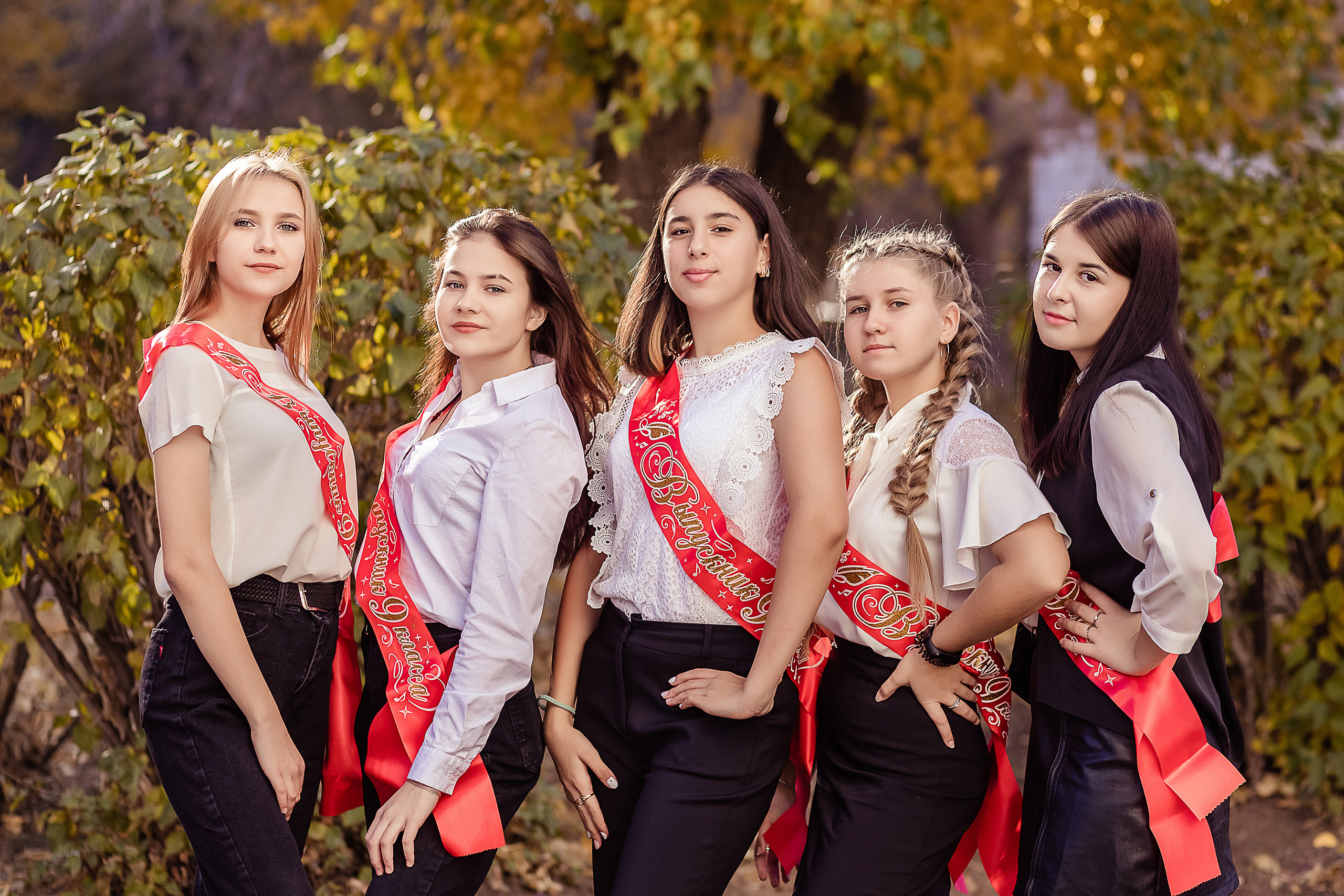 Выпускной альбом для 9-11 классов. Свадебный и семейный фотограф в Оренбурге Ильяна Тукжанова