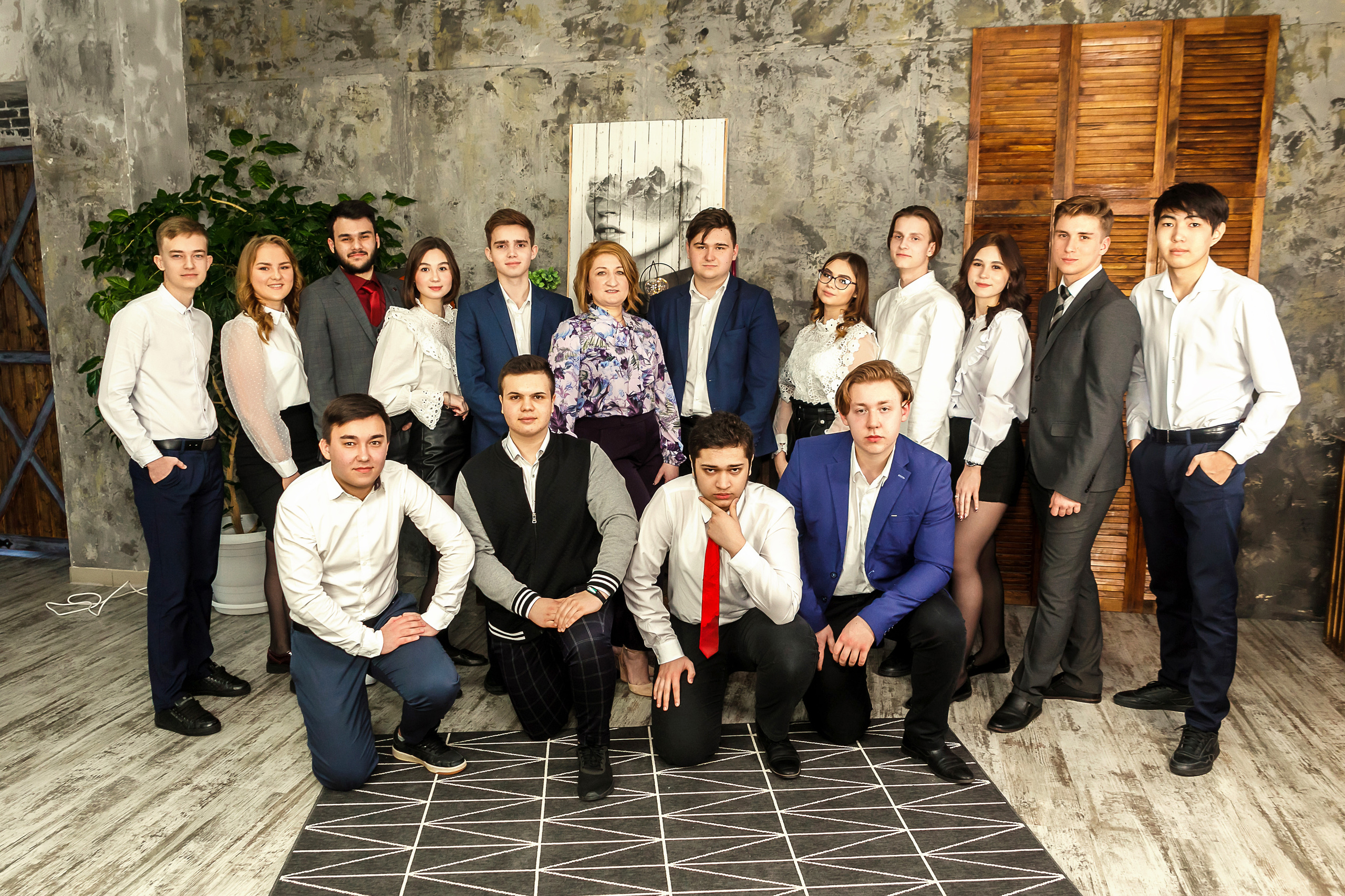 Выпускной альбом для 9-11 классов. Свадебный и семейный фотограф в Оренбурге Ильяна Тукжанова