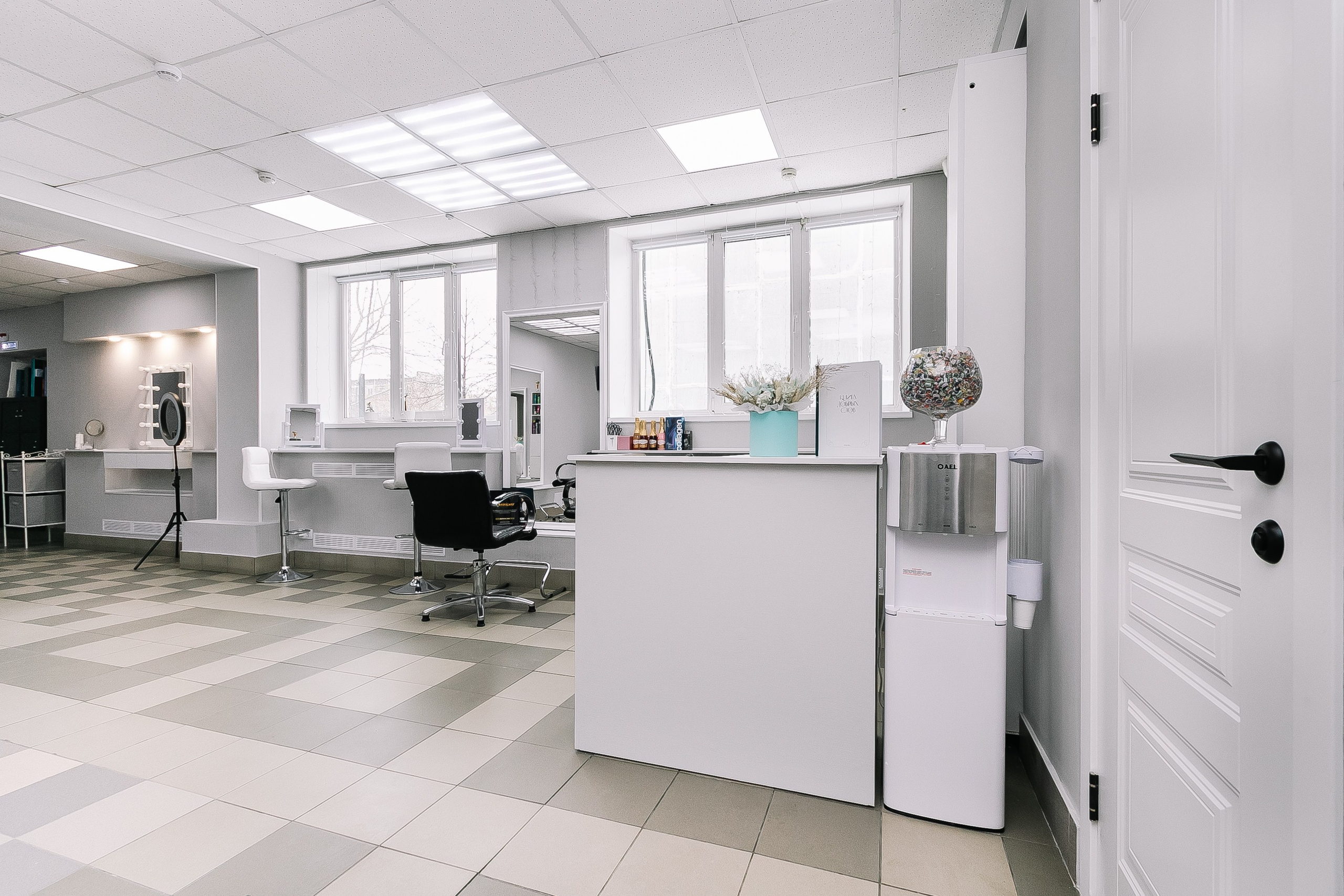 Салон красоты. Свадебный и репортажный фотограф в Новосибирске Матлак Дарья