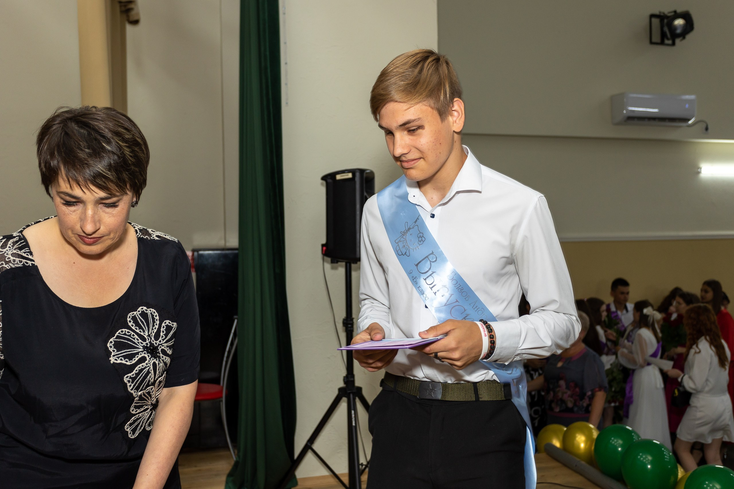 Вручение аттестата и выпускной вечер. Выпускные альбомы Майкоп, Краснодар Елена Золотарева