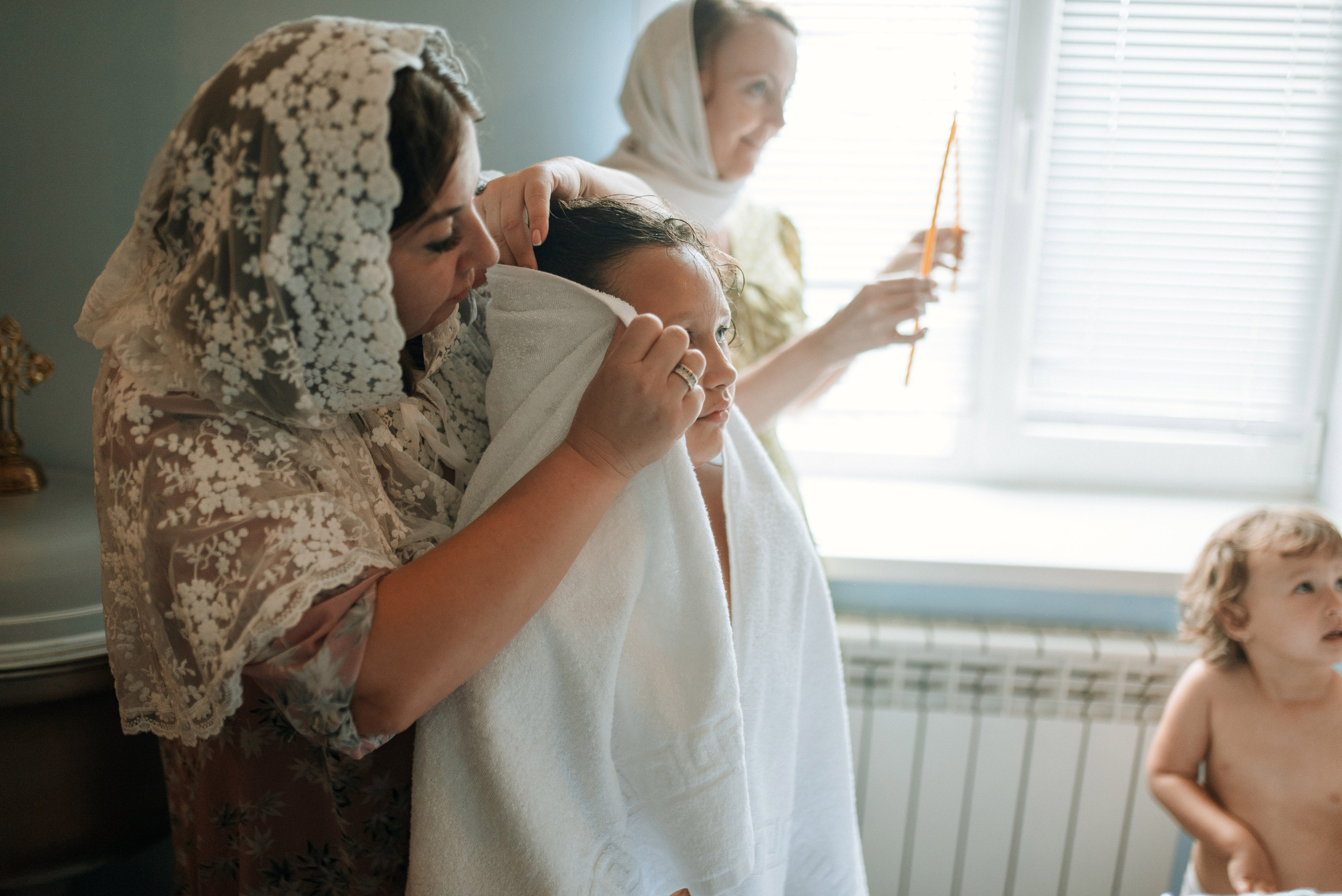 Крещение Даши и Алены. Семейный документальный фотограф в Волгограде Мариэта Додина