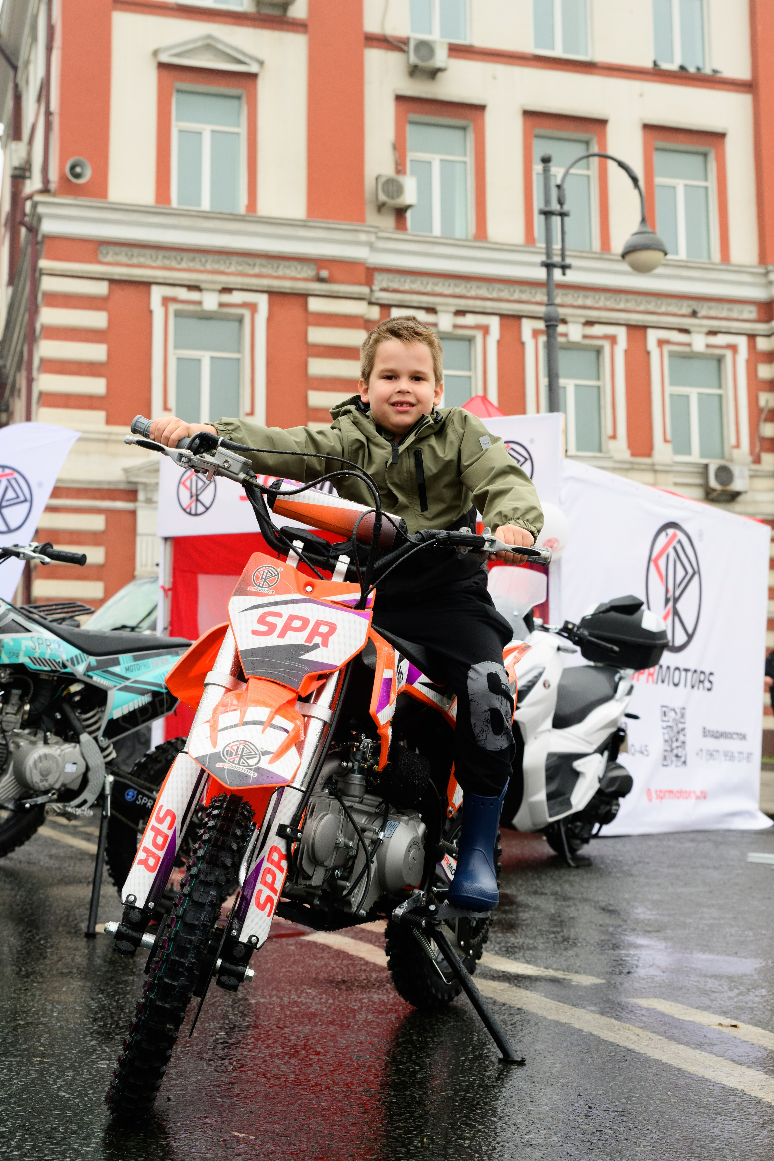 Автосалон 2026 SPR Motors. Репортажный фотограф во Владивостоке Таня Терехина