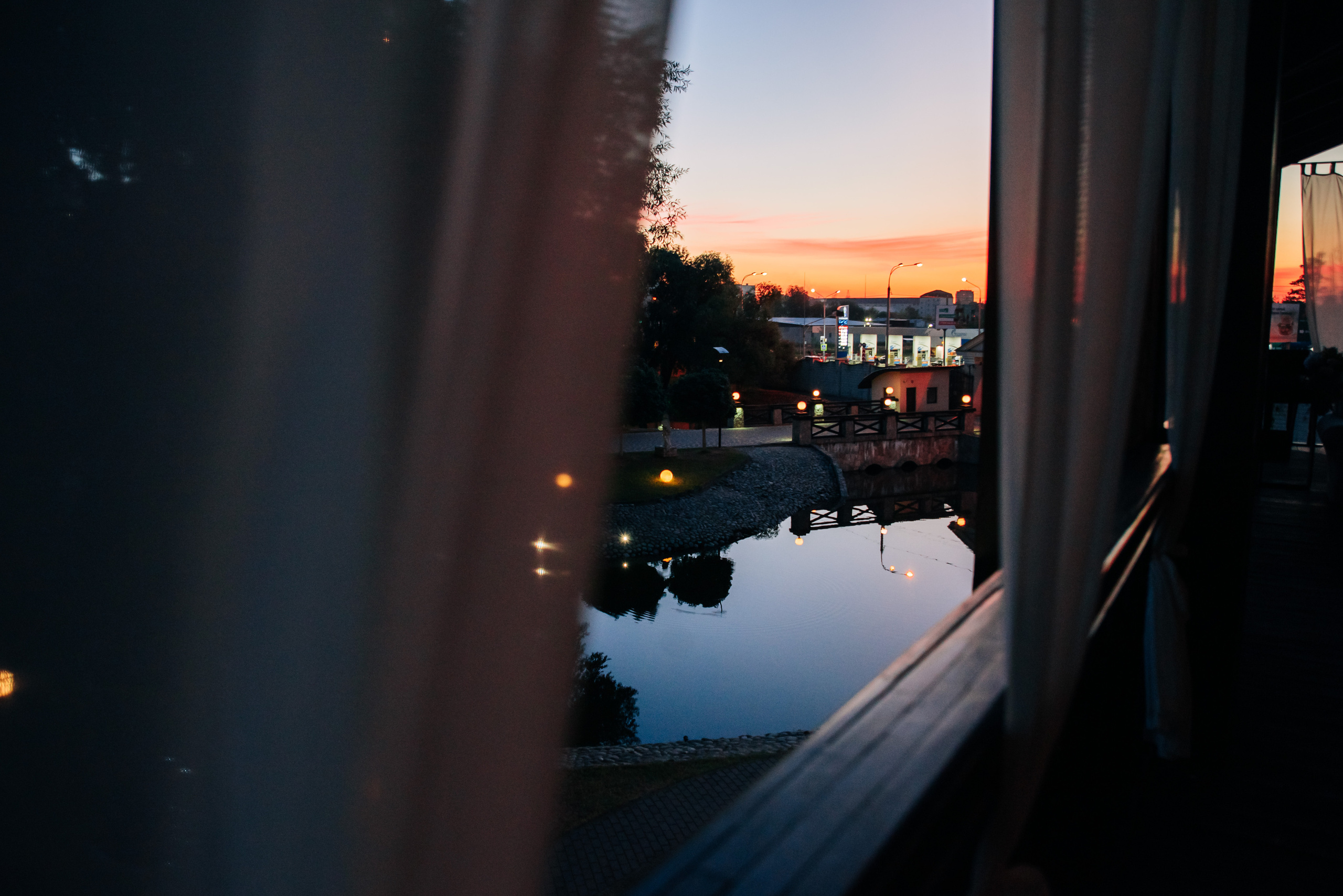 Плясала даже люстра :). Свадебный фотограф Москва — Юлия Фоменко — профессиональный фотограф