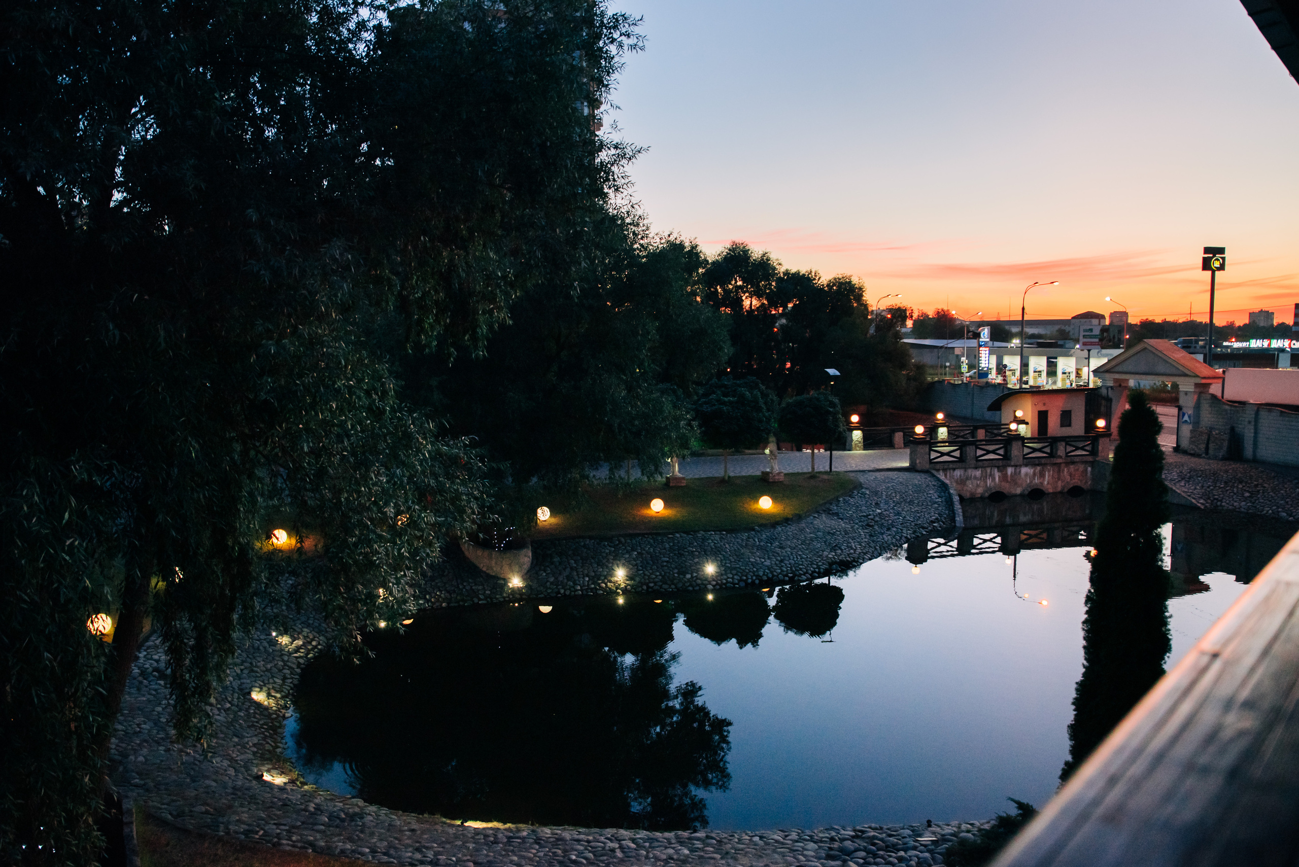 Плясала даже люстра :). Свадебный фотограф Москва — Юлия Фоменко — профессиональный фотограф